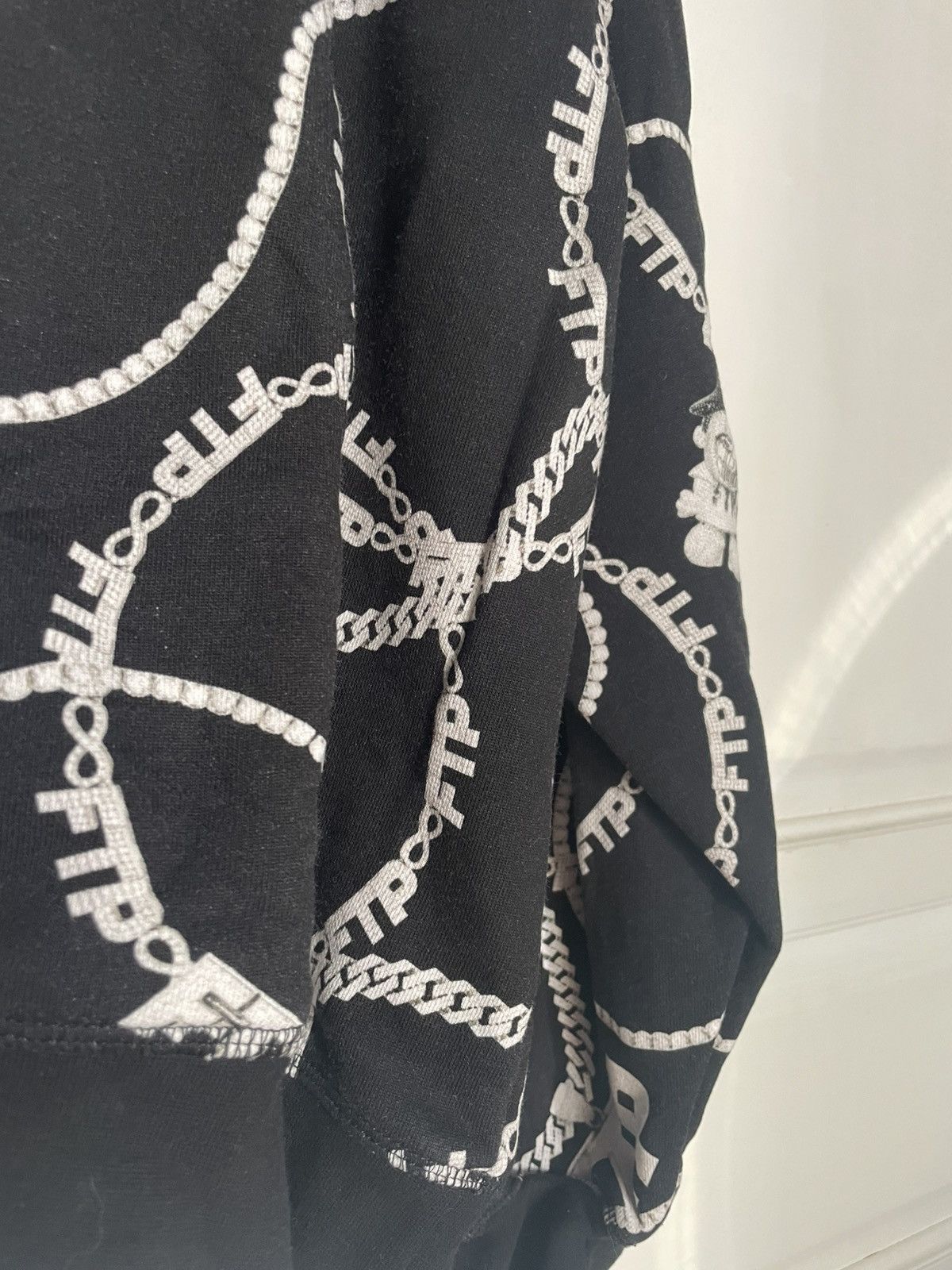 Fuck The Population FTP CHAINED HOODIE Size US XL / EU 56 / 4 - 3 Thumbnail