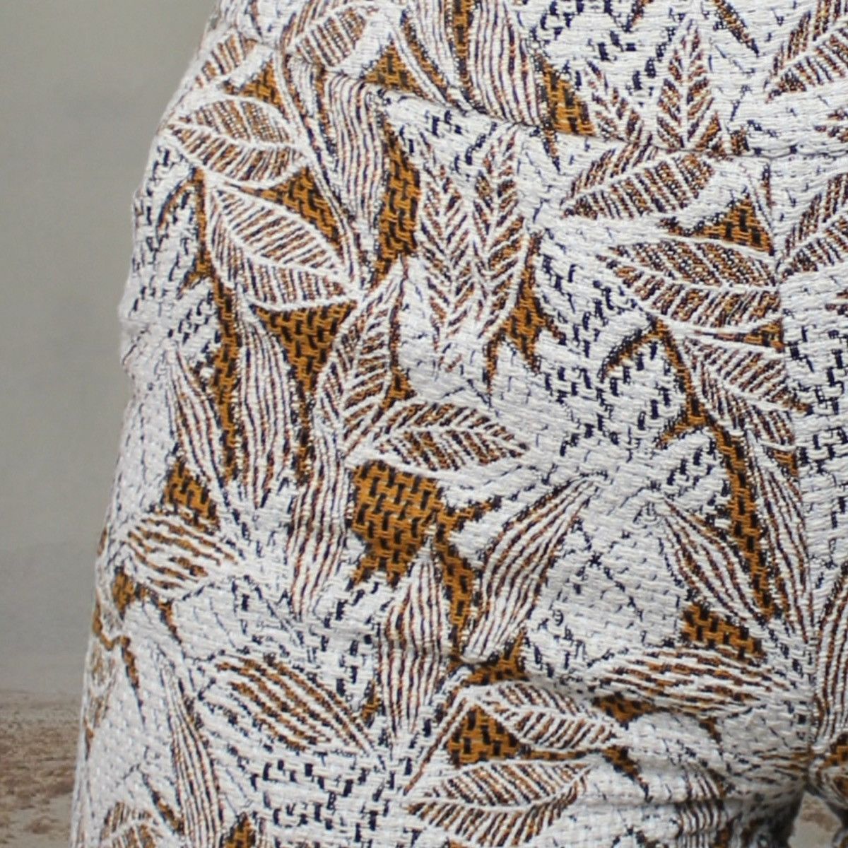 Other 🍂LEAVES HOT PANTS🍂 Size 28" / US 6 / IT 42 - 4 Thumbnail