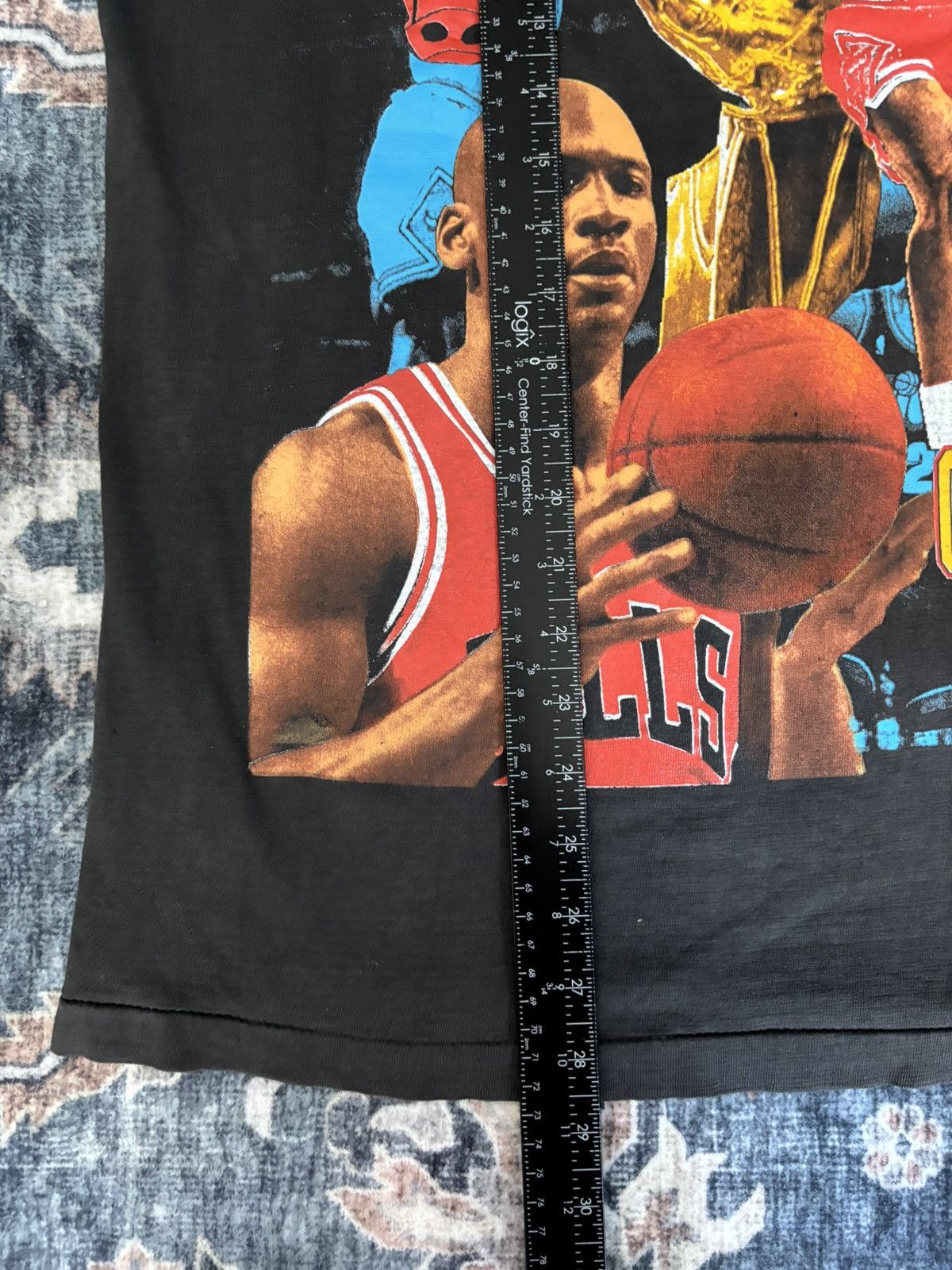 Vintage Vintage Michael Jordan Chicago Bulls Championship Rap Tee Size US XL / EU 56 / 4 - 9 Thumbnail