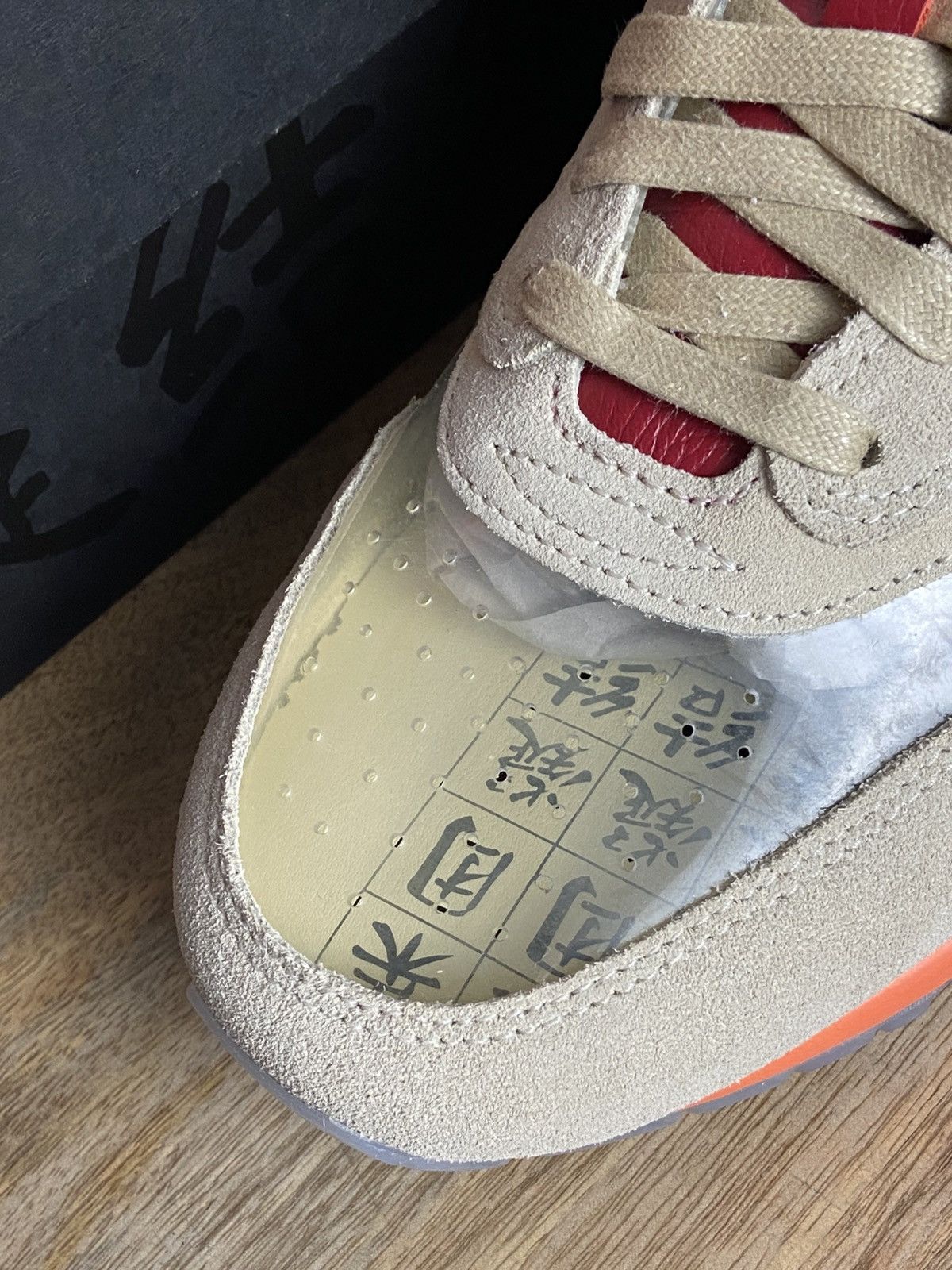 CLOT × Nike New Nike Air Max 1 "Clot Kisses Of Death" Authentic 8,5US Size US 8.5 / EU 41-42 - 11 Thumbnail