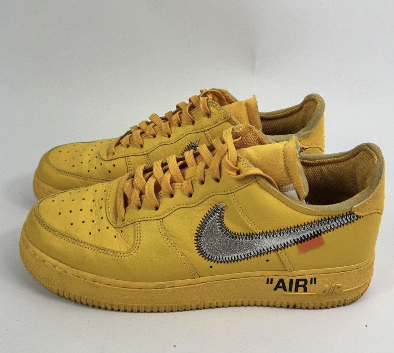 Nike NIKE AIR FORCE 1 x OFF-WHITE ICA UNIVERSITY SNEAKERS Size US 10 / EU 43 - 5 Thumbnail
