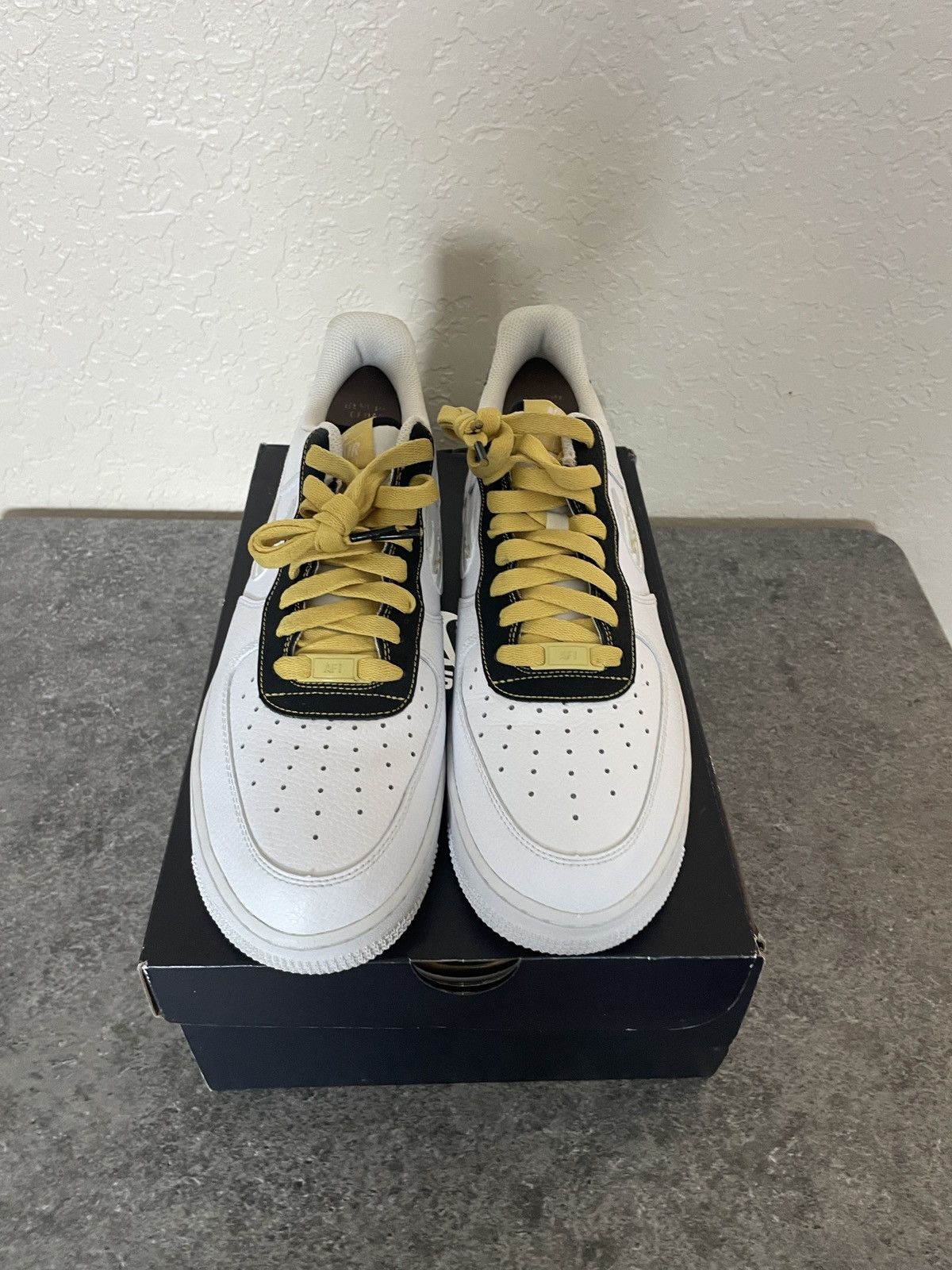 Nike AF-1 07 LV8 (Gold Link Zebra) Size US 10 / EU 43 - 1 Thumbnail