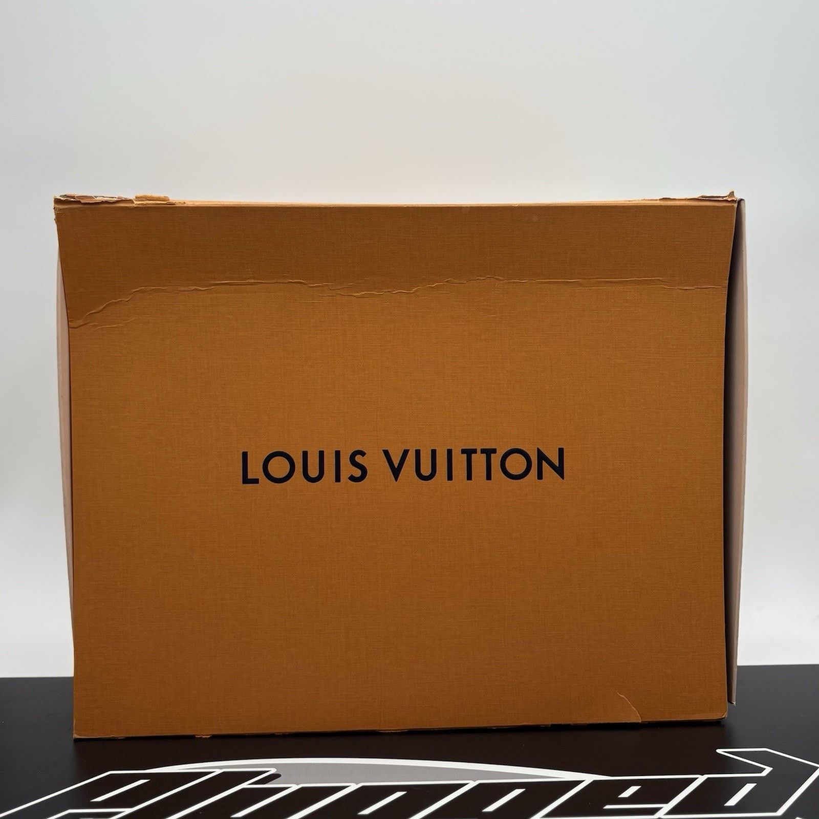 Louis Vuitton Louis Vuitton Maxi Trainer ' Beige Multicolor ' | CLEAN! Size US 9 / EU 42 - 15 Thumbnail