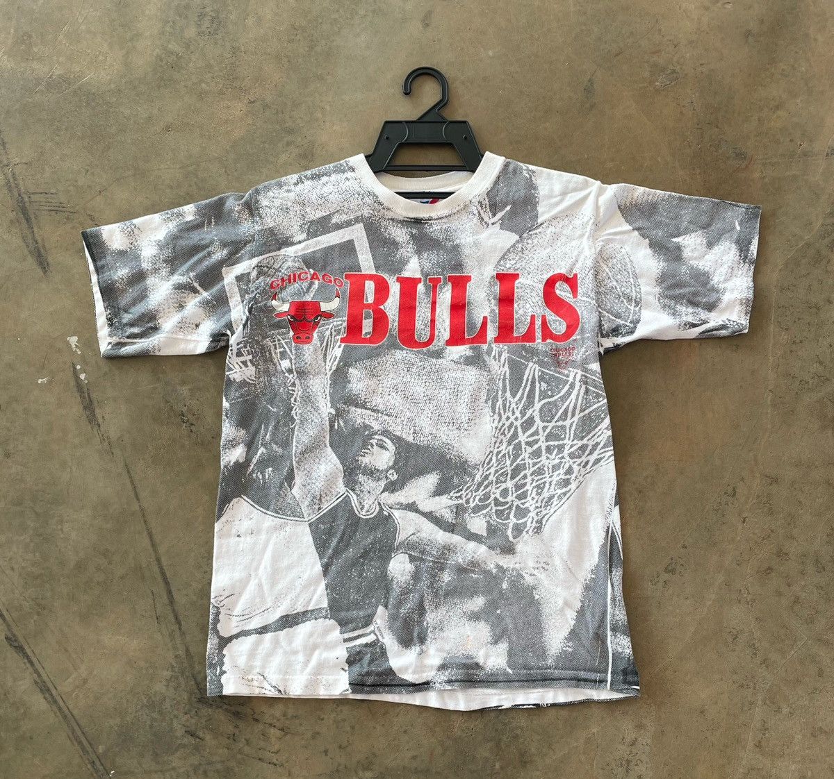 NBA VINTAGE CHICAGO BULLS ALL OVERPRINT Size US S / EU 44-46 / 1 - 1 Thumbnail