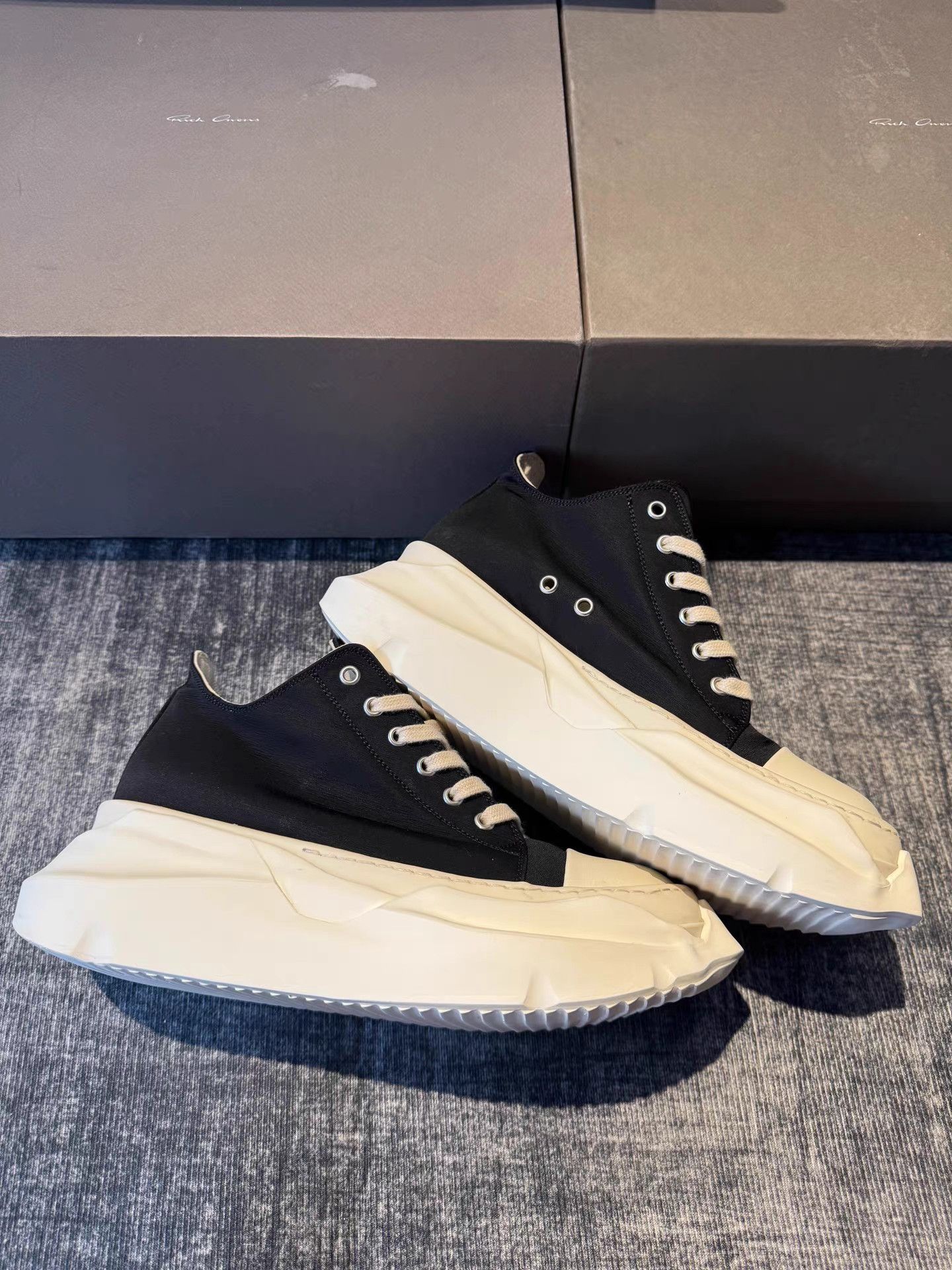Rick Owens Rick Owens Tank Sole Big Converse Size US 6.5 / EU 39-40 - 2 Thumbnail