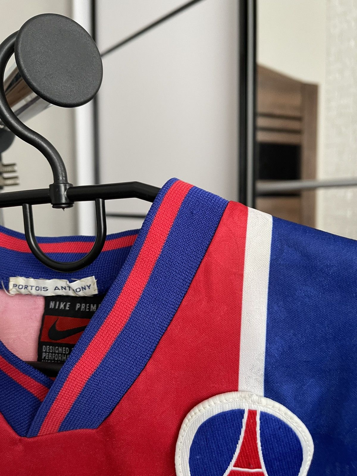 Nike 1995/1996 Nike Paris Saint Germain PSG Vintage Soccer Shirt Size US S / EU 44-46 / 1 - 18 Thumbnail
