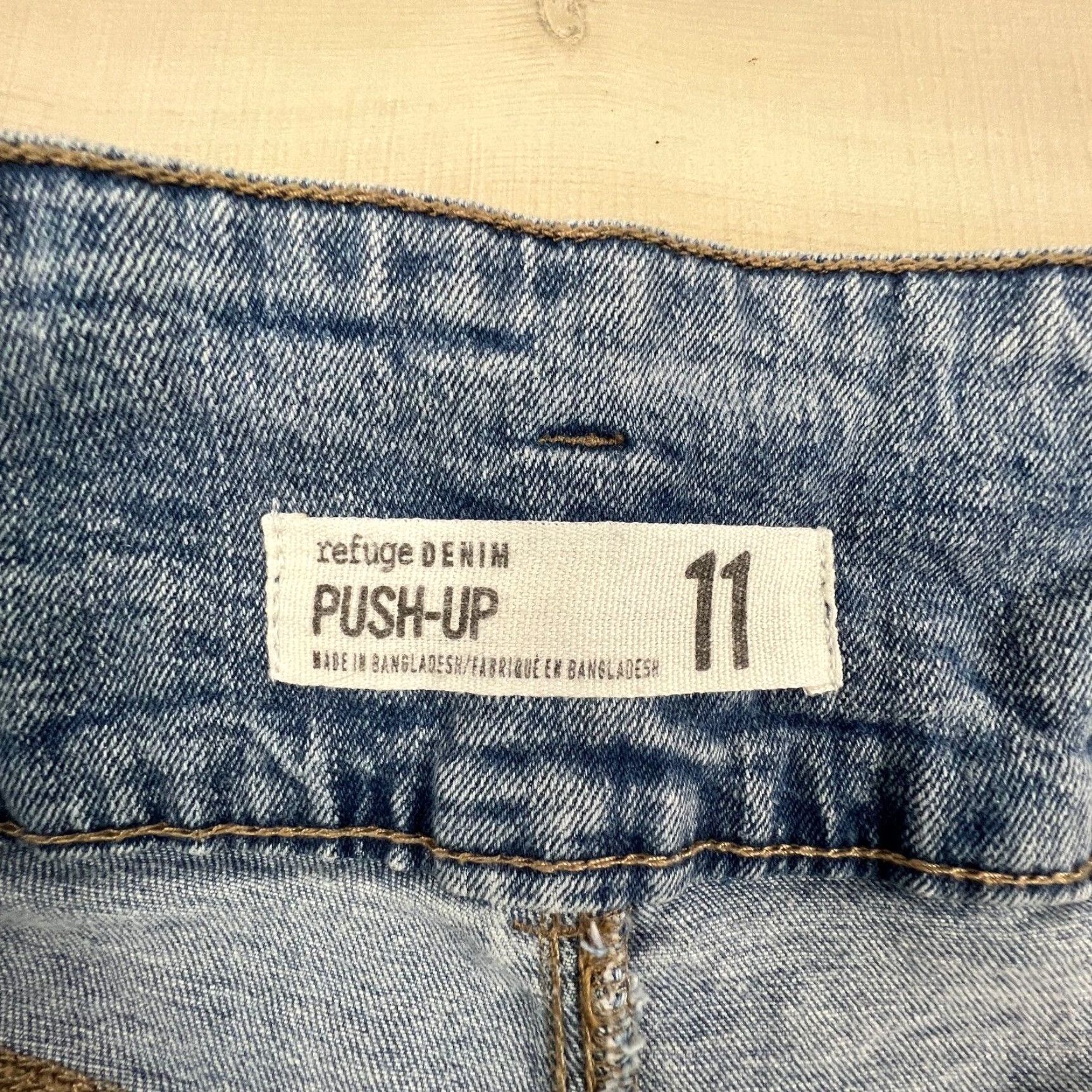 Vintage Refuge Womens Juniors High Waist Distressed Denim Shorts Blue Size 11 Size 32" / US 10 / IT 46 - 4 Thumbnail