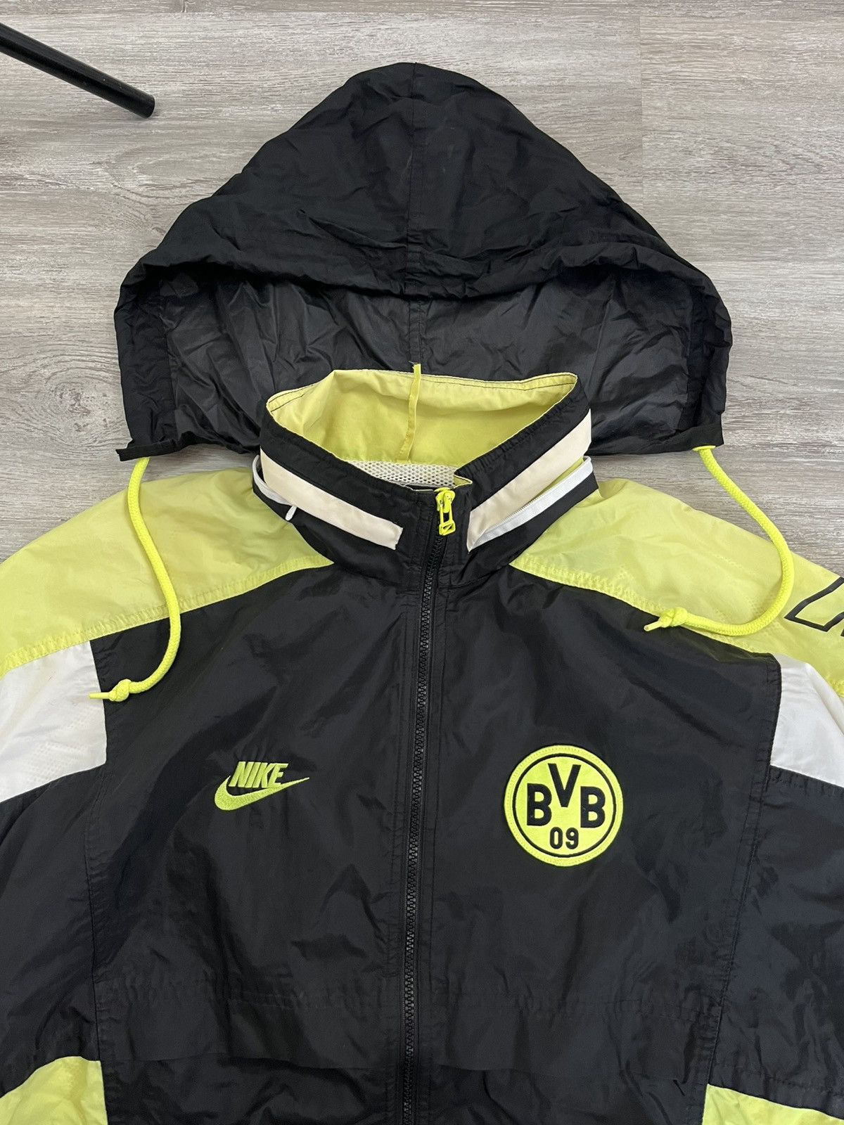 Nike × Vintage windbreaker nike premier 1996/97 borusia dortmund football Size US L / EU 52-54 / 3 - 4 Thumbnail