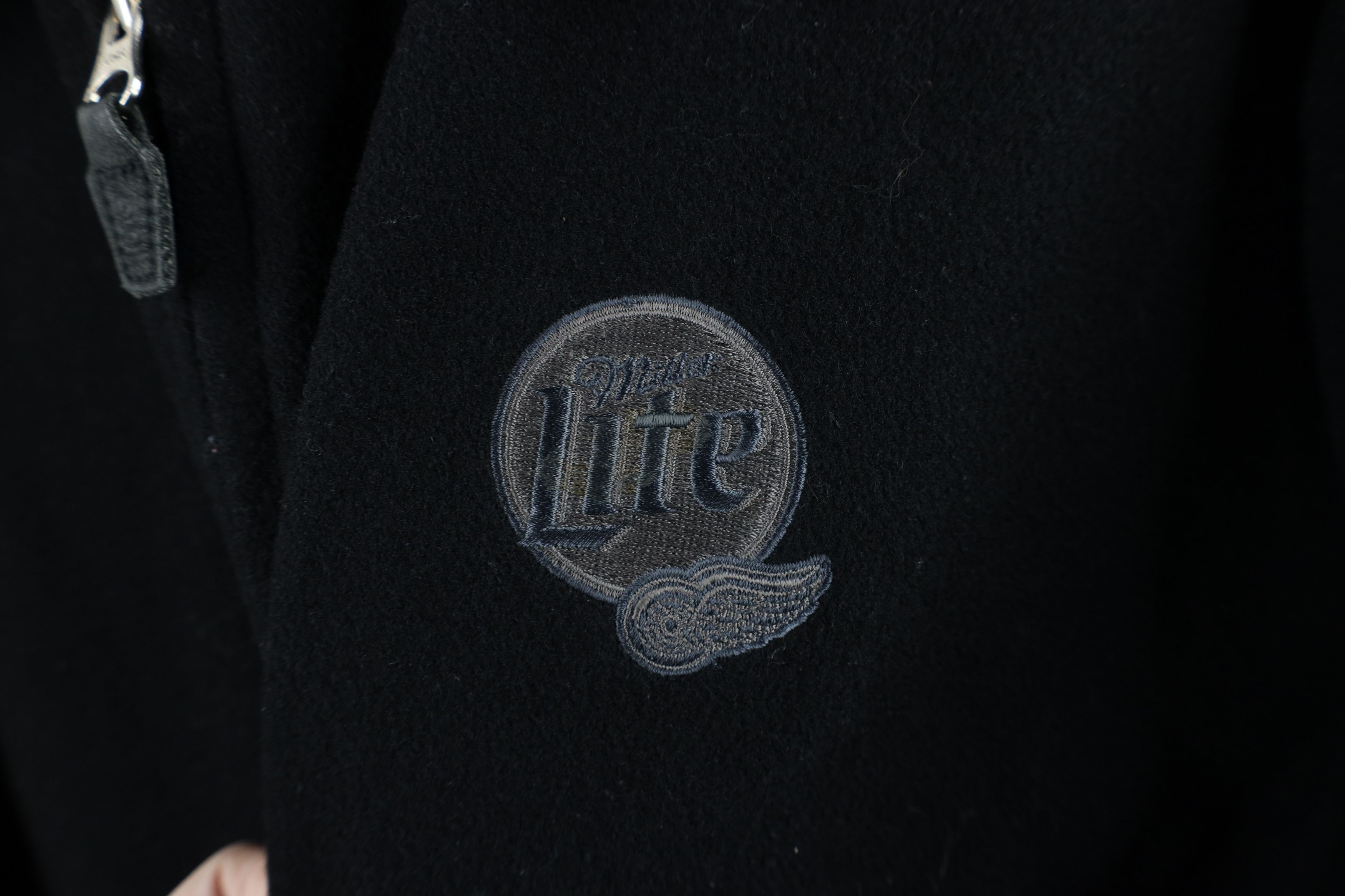 Vintage Vintage 90s Wings Hockey Miller Lite Beer Wool Jacket USA Size US XL / EU 56 / 4 - 4 Thumbnail