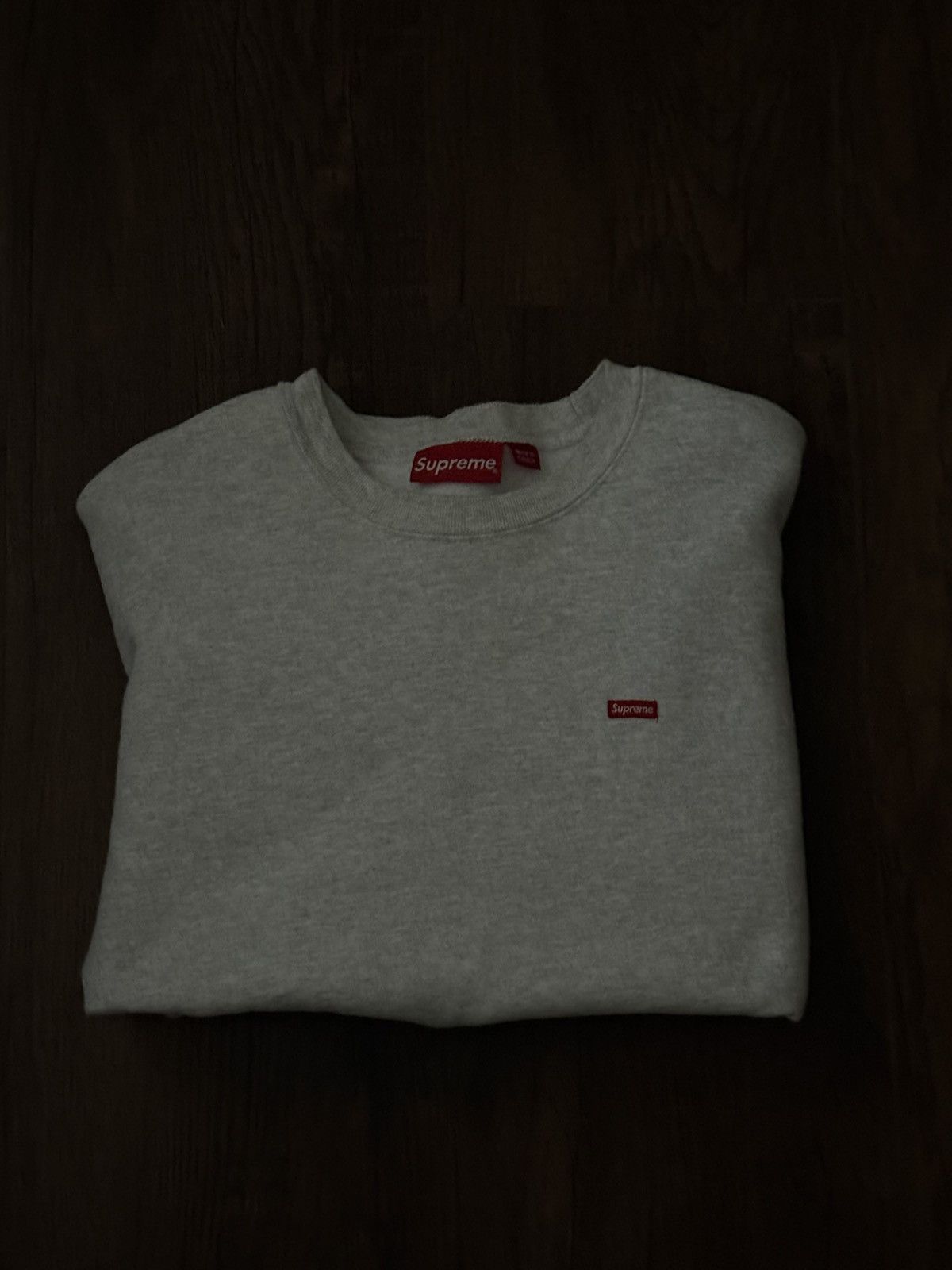 Supreme Supreme Small Box Sweatshirt Grey Medium FW22 Size US S / EU 44-46 / 1 - 5 Thumbnail