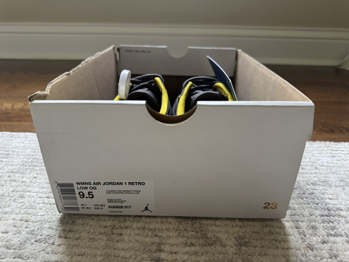 Jordan Brand Women’s 9.5 Jordan 1 Retro Low Thunder Grey Citron Yellow OG Size US 9.5 / IT 39.5 - 9 Thumbnail