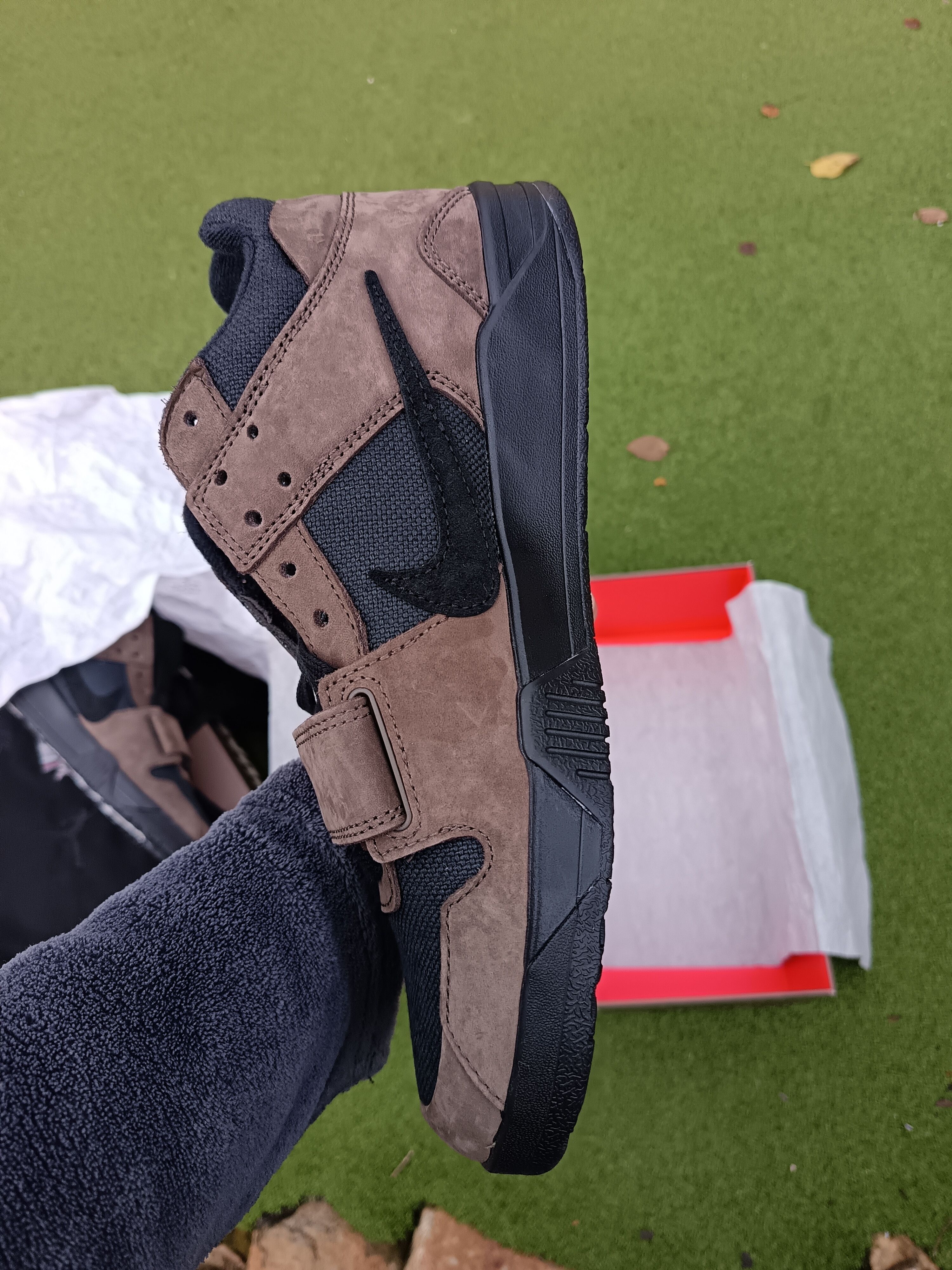 True Religion Nike Travis Scott Jumpman jack mocha Size US 10 / EU 43 - 3 Thumbnail