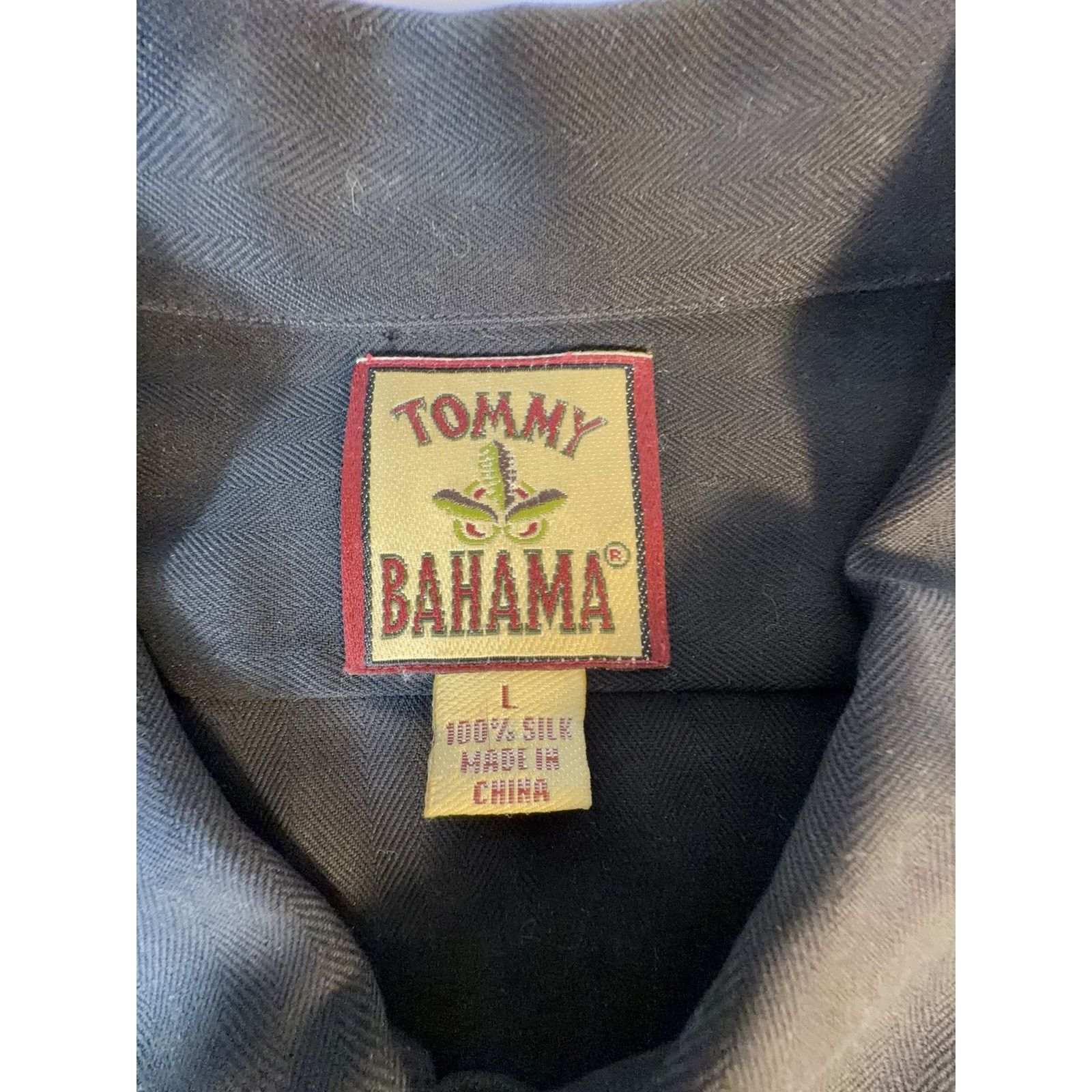 Tommy Bahama Tommy Bahama Silk Shirt Island Graphic Camp Button Up L Size US L / EU 52-54 / 3 - 3 Thumbnail