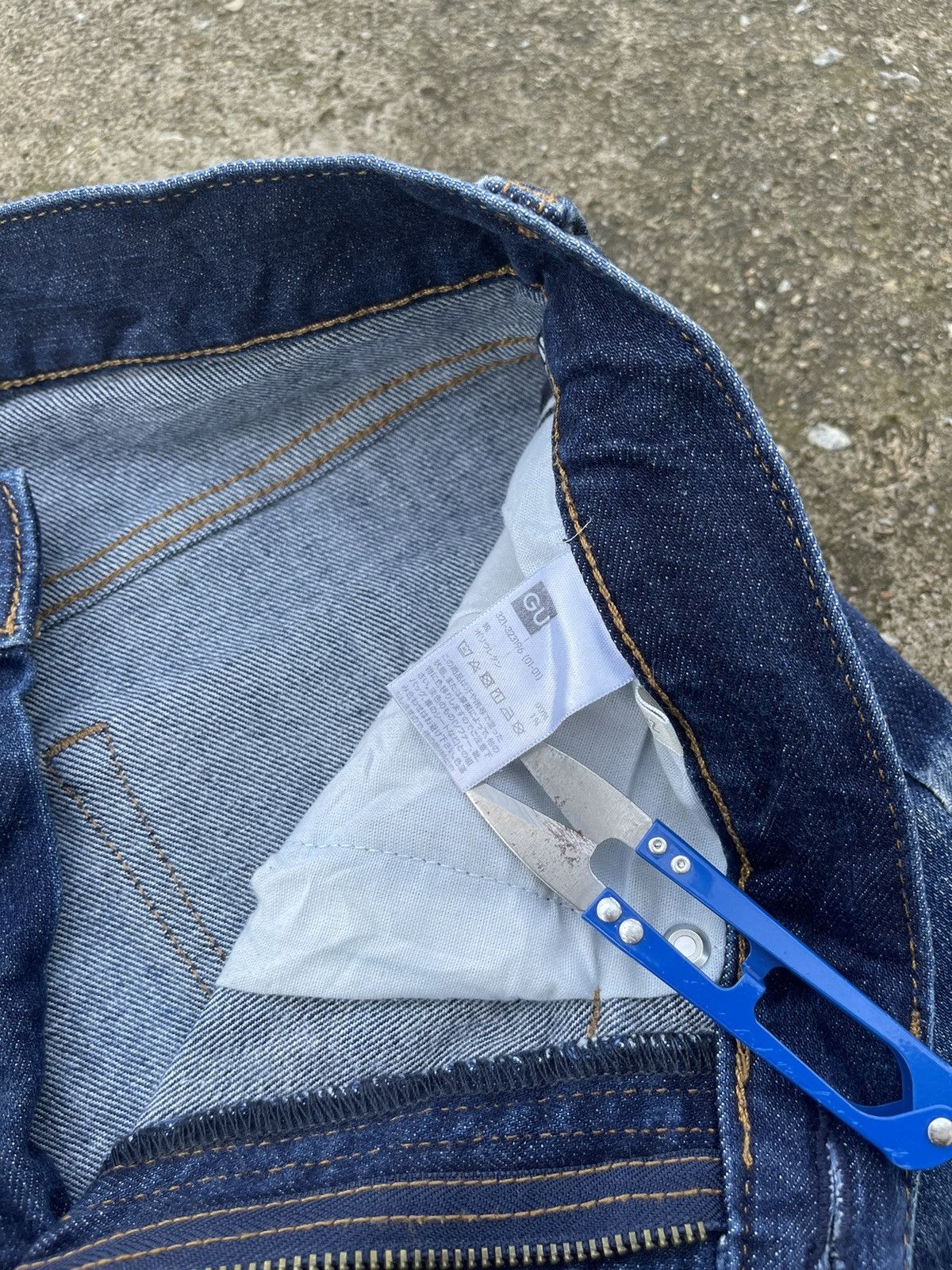 Japanese Brand × Jean 🔥Japanase Brands Gu Jeans Distressed Denim W29🔥 Size US 29 - 6 Thumbnail