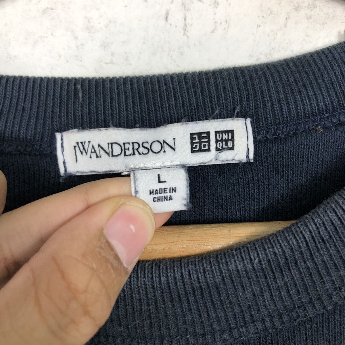 Japanese Brand 📌Vintage Sweatshirt J.W.Anderson X Uniqlo Japan Size US L / EU 52-54 / 3 - 13 Thumbnail