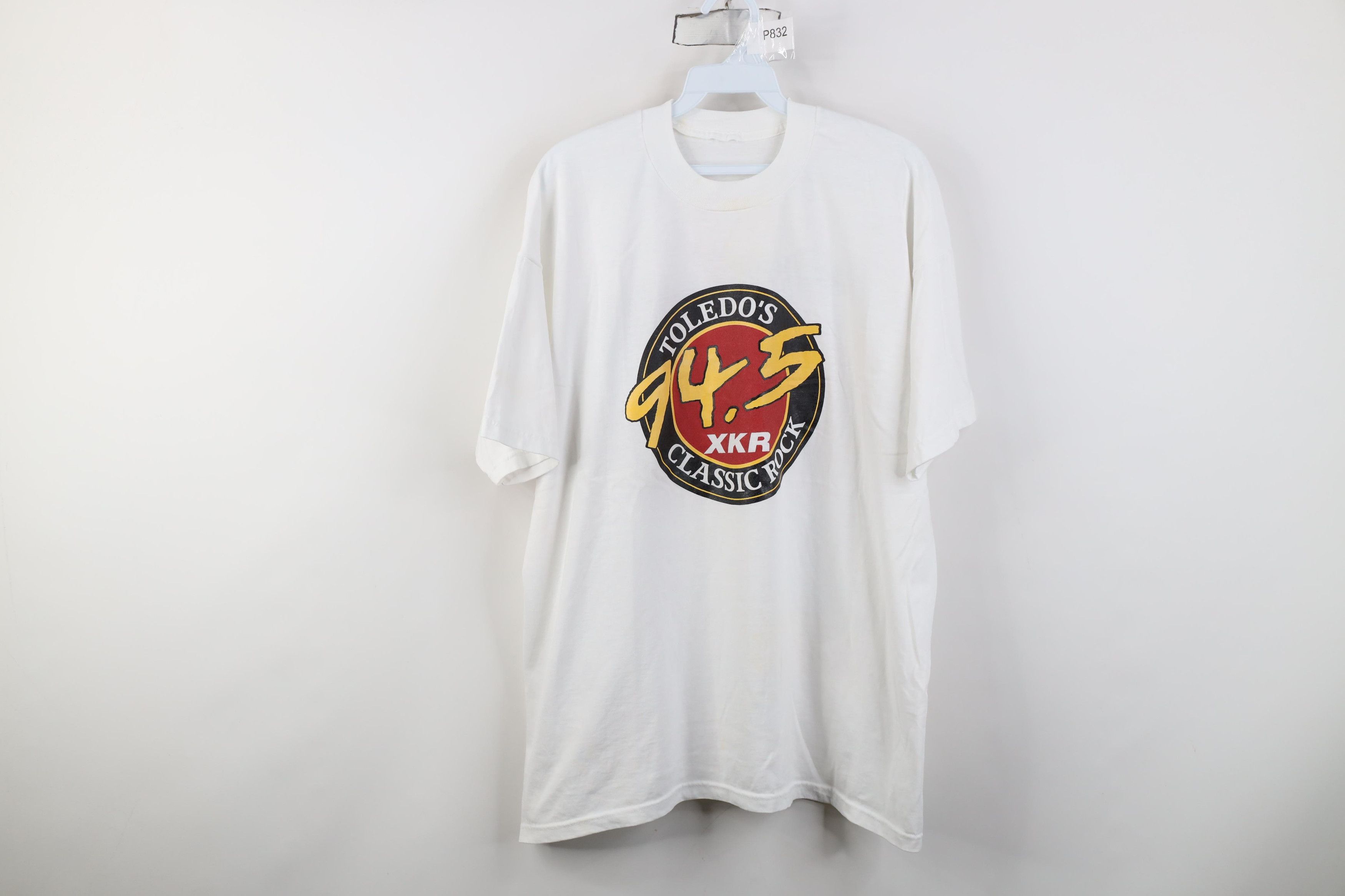 Vintage Vintage 90s Y2K 94.5 XKR Toledo's Classic Rock Radio T-Shirt Size US L / EU 52-54 / 3 - 1 Thumbnail
