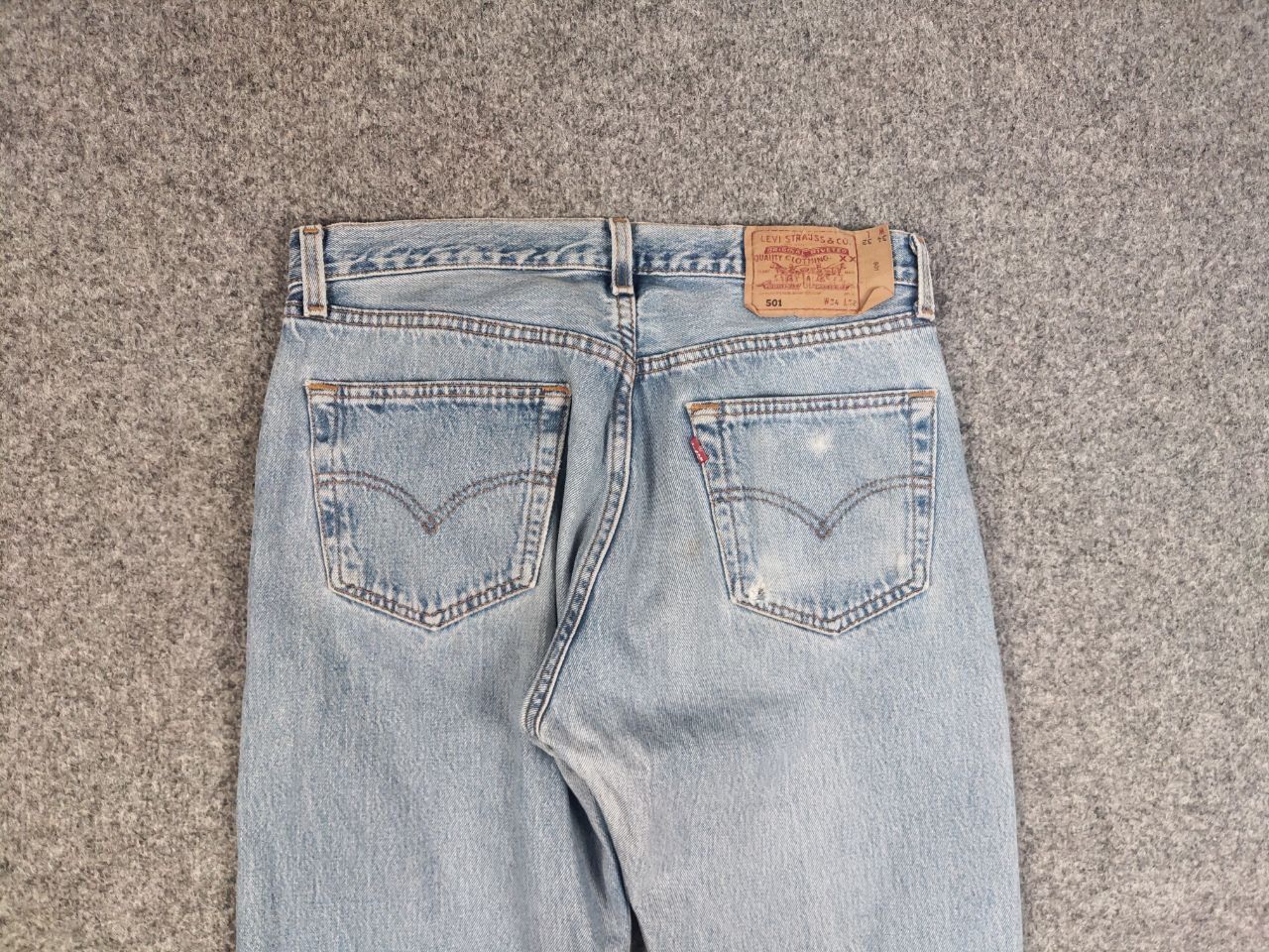 Levi's × Vintage Vintage 90's Levis 501 Made in USA Faded Blue Denim Jeans Size US 34 / EU 50 - 10 Thumbnail