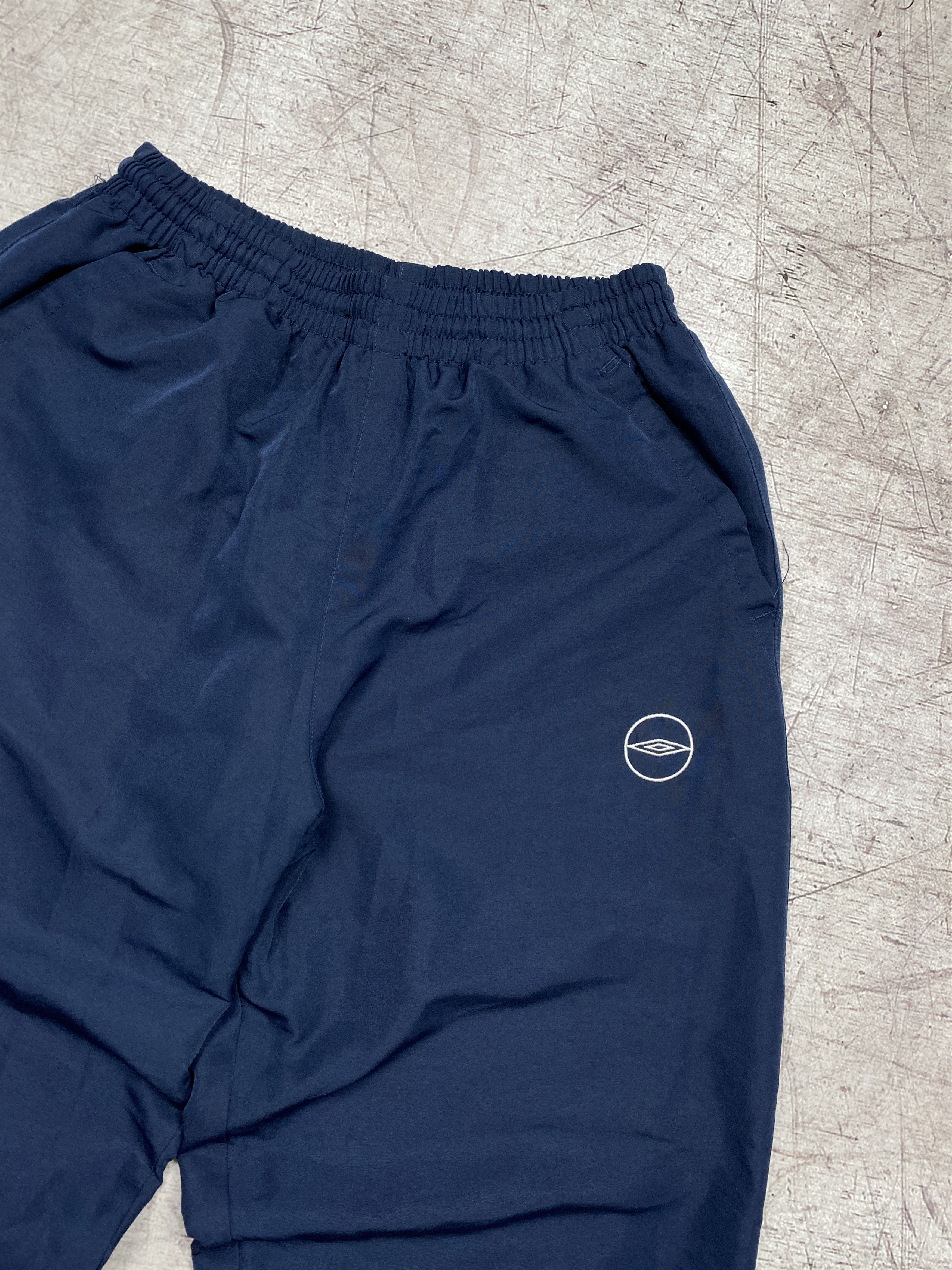 Umbro × Vintage Umbro Vintage Mens Nylon Baggy Parachute Pants y2k Size US 30 / EU 46 - 2 Thumbnail