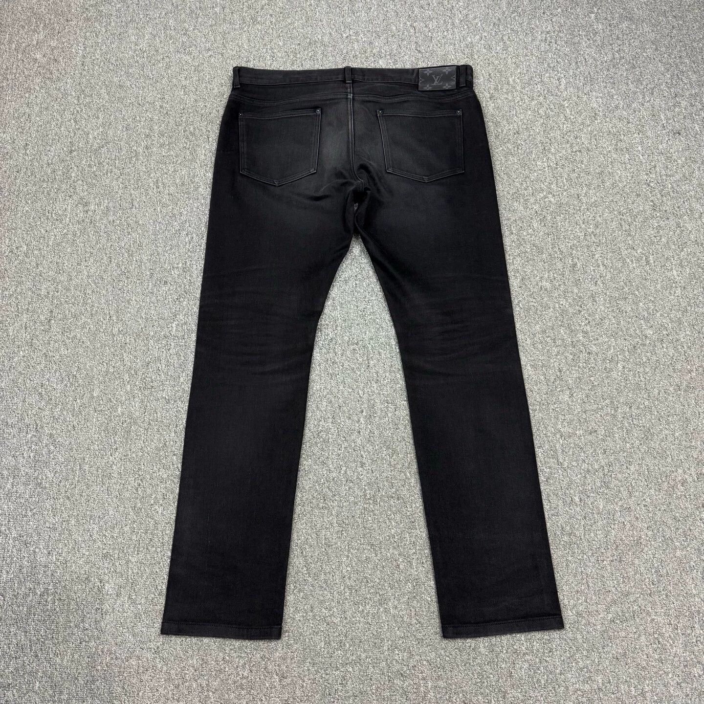 Louis Vuitton LV leather tag logo jeans 38 95 New Size US 38 / EU 54 - 2 Thumbnail