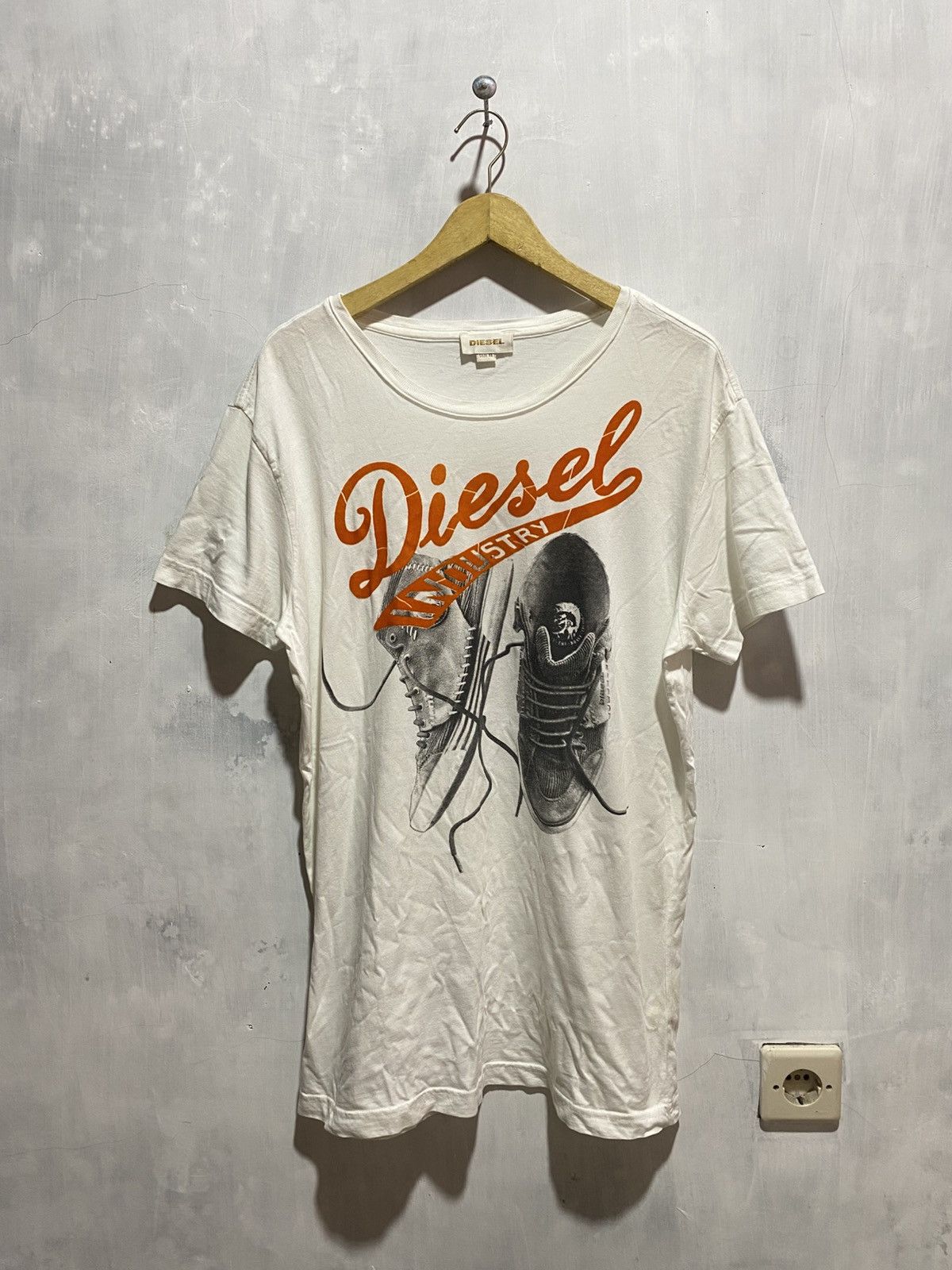 Diesel Diesel industry shoes logo tshirt Size US L / EU 52-54 / 3 - 1 Thumbnail