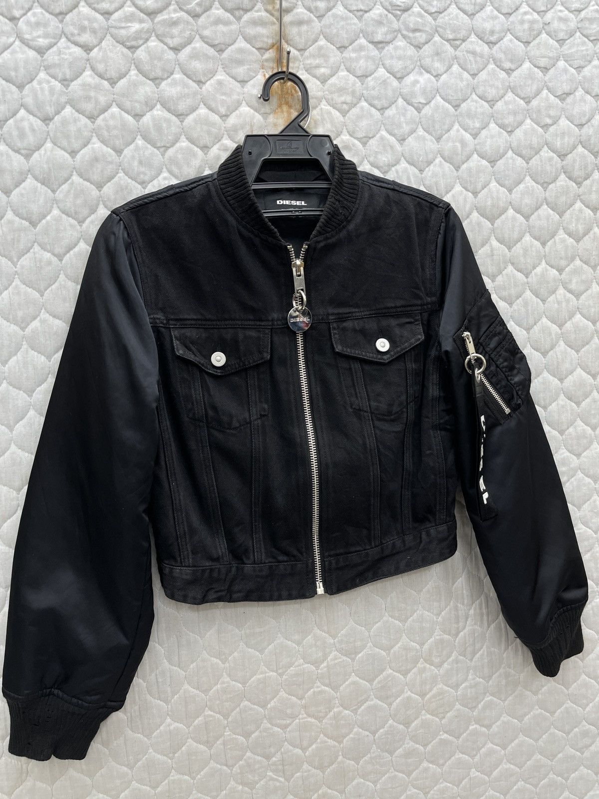 Diesel 🔥🔥🔥STEALS DIESEL BOMBER JACKET Size XS / US 0-2 / IT 36-38 - 3 Thumbnail