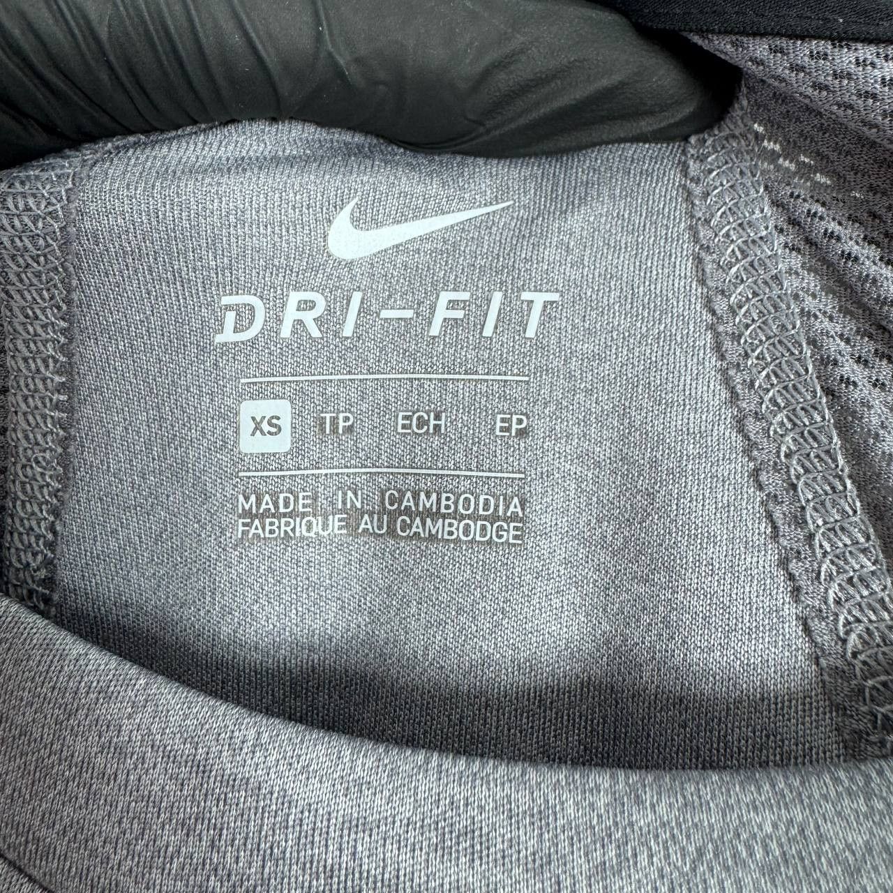 Nike Nike Dri-Fit Long Sleeve Grey 905127-036 Mens Size XS Size US XS / EU 42 / 0 - 3 Thumbnail
