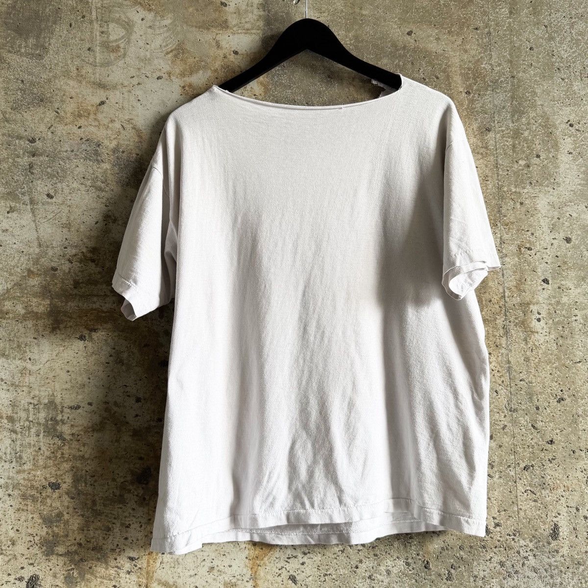 Vintage 90s Vintage THRASHED MOST WANTED Dog Mugshot T-Shirt Size US L / EU 52-54 / 3 - 5 Thumbnail