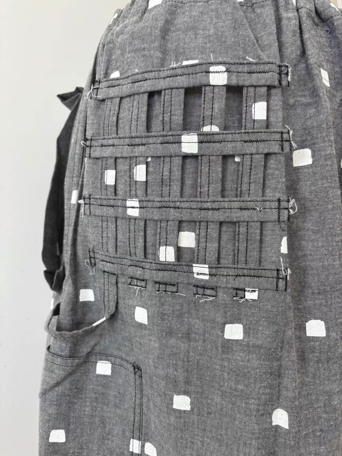 Bernhard Willhelm Bernhard Willhelm 15AW Unisex Grey Polka Dot Skirt Ｑ21 Size 28" / US 6 / IT 42 - 5 Thumbnail