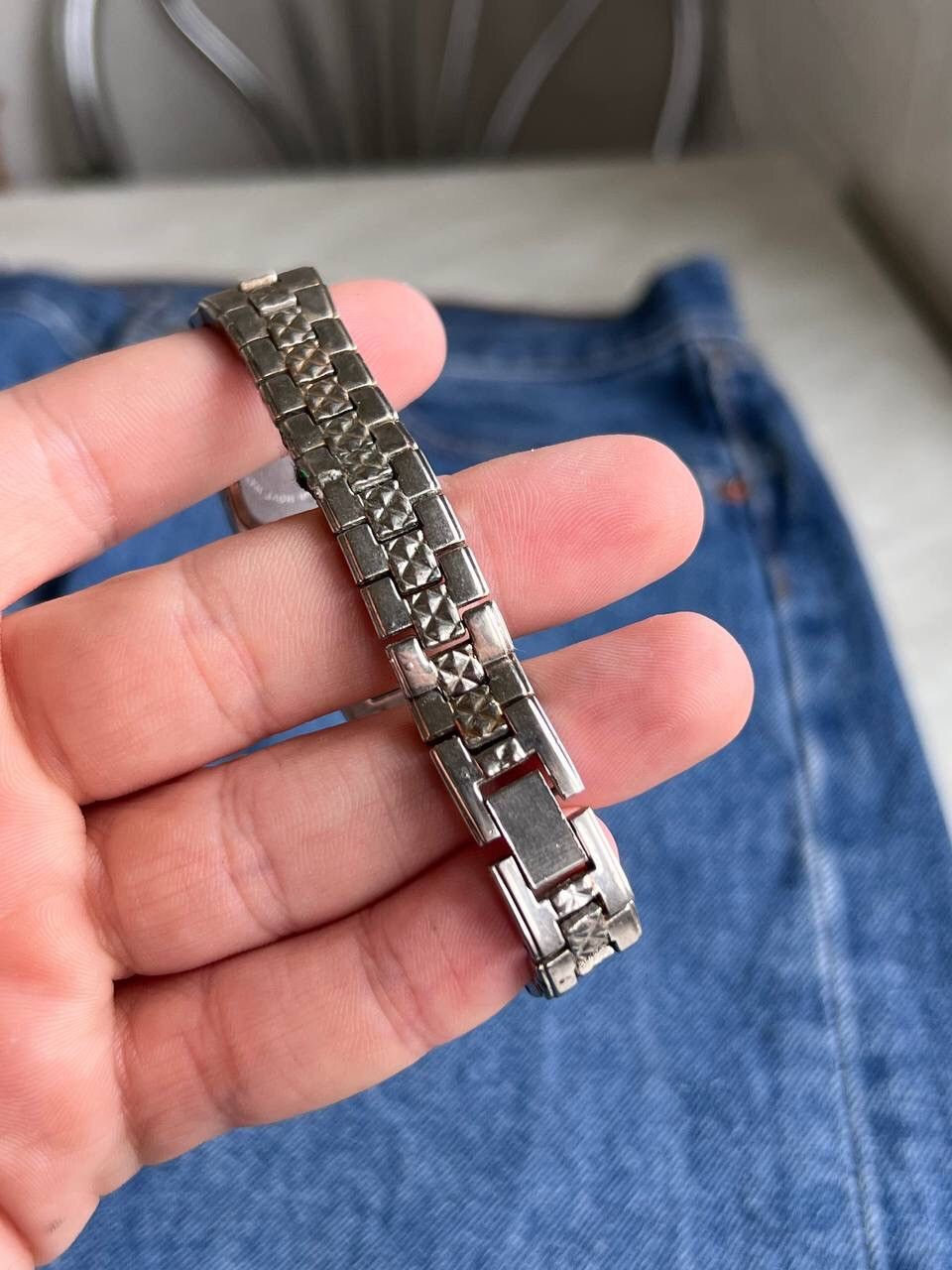 Japanese Brand × Vintage Vintage Japanese Black Dial Watch 90s Silver Bracelet Rare Size ONE SIZE - 4 Thumbnail