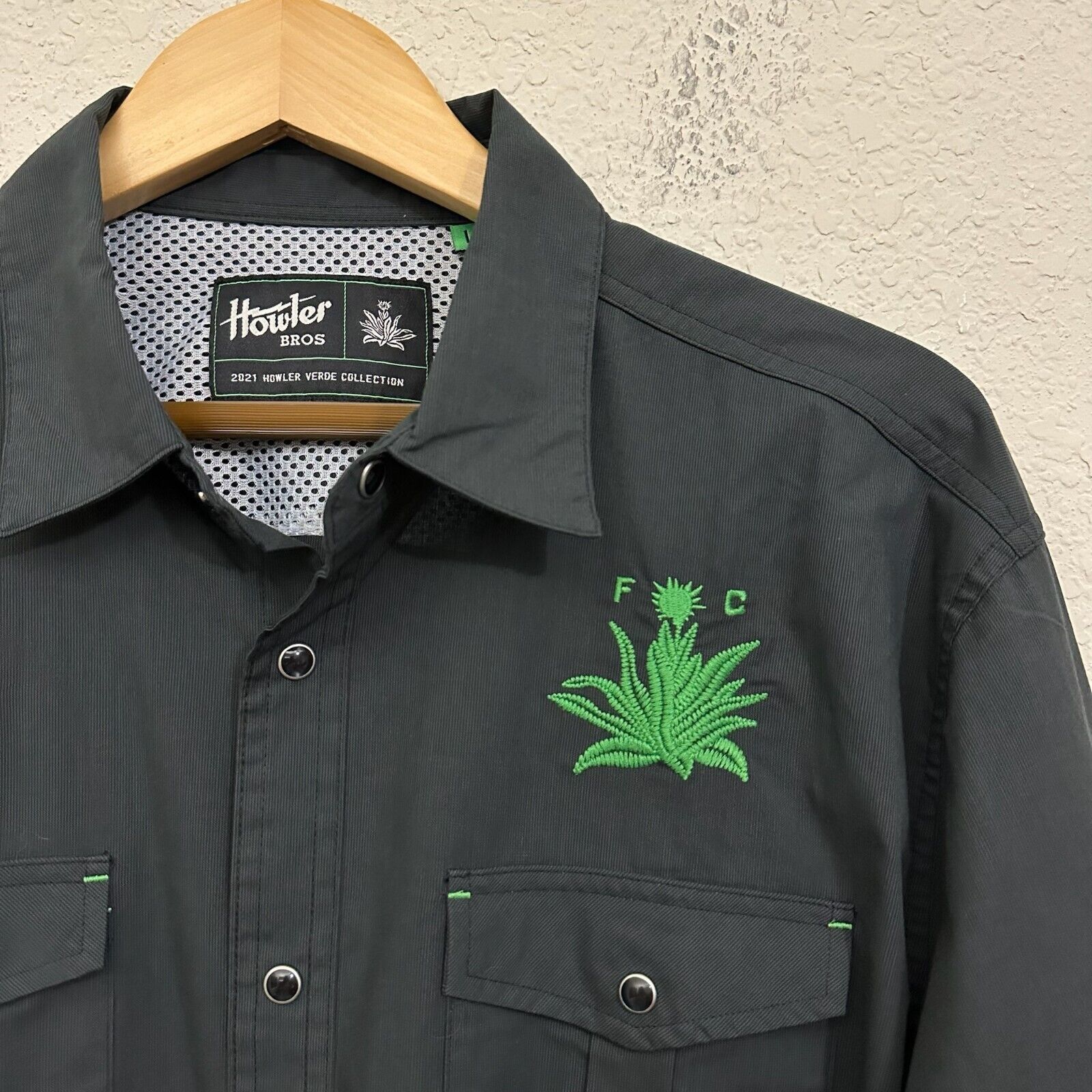 Howler Brothers NWT HOWLER BROS Austin FC Verde 2021 L/S Gaucho Snap Shirt Size US L / EU 52-54 / 3 - 4 Thumbnail