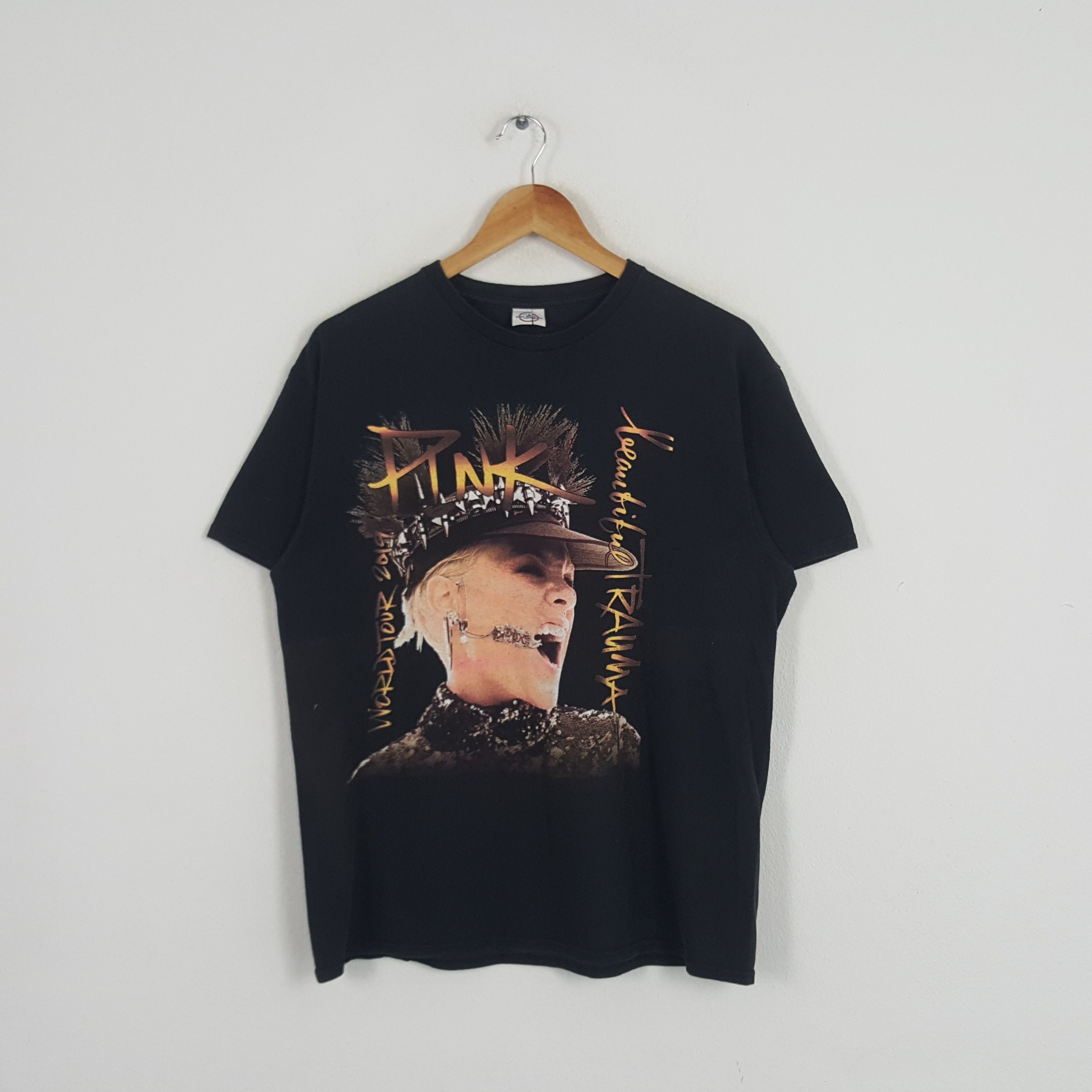 Band Tees × Vintage Vintage Pink Trauma World tour 2019 Singer Tour Tshirt Size US L / EU 52-54 / 3 - 1 Thumbnail