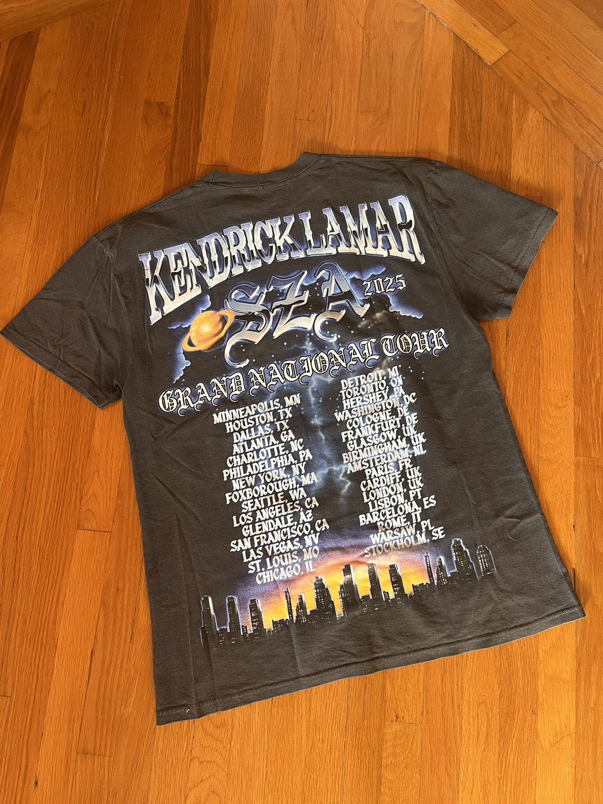 Kendrick Lamar Kendrick Lamar Gloria GNX Tour Merch Tee Size US L / EU 52-54 / 3 - 2 Thumbnail