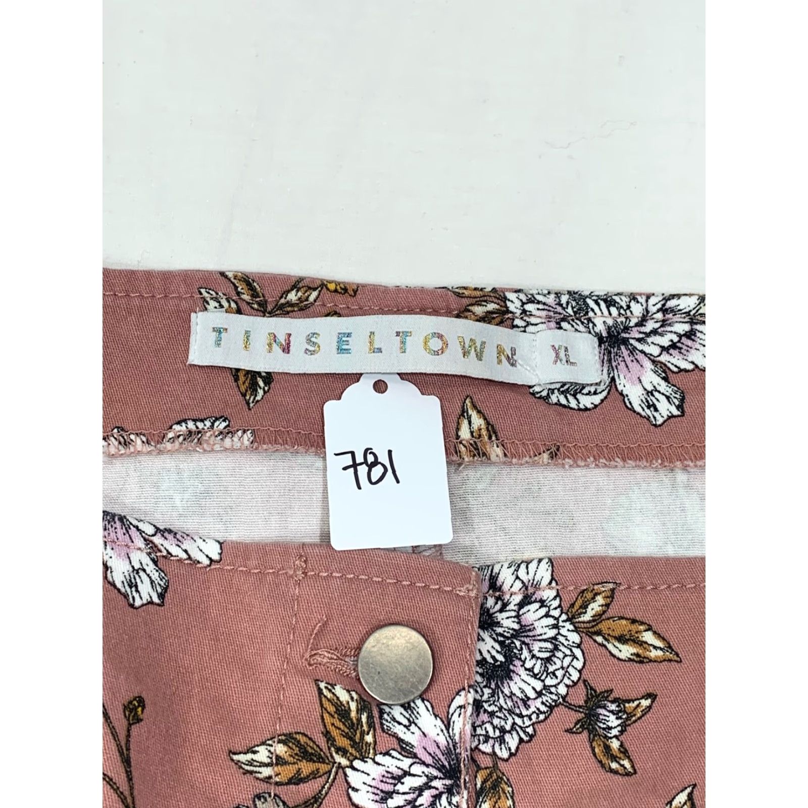Vintage TinselTown Pink Floral Overalls Dress XL Women Casual Party/Cocktail Workwear Knee Length Sleeveless Pullover Cotton Blend Vintage No Size 40" / US 18 - 3 Thumbnail