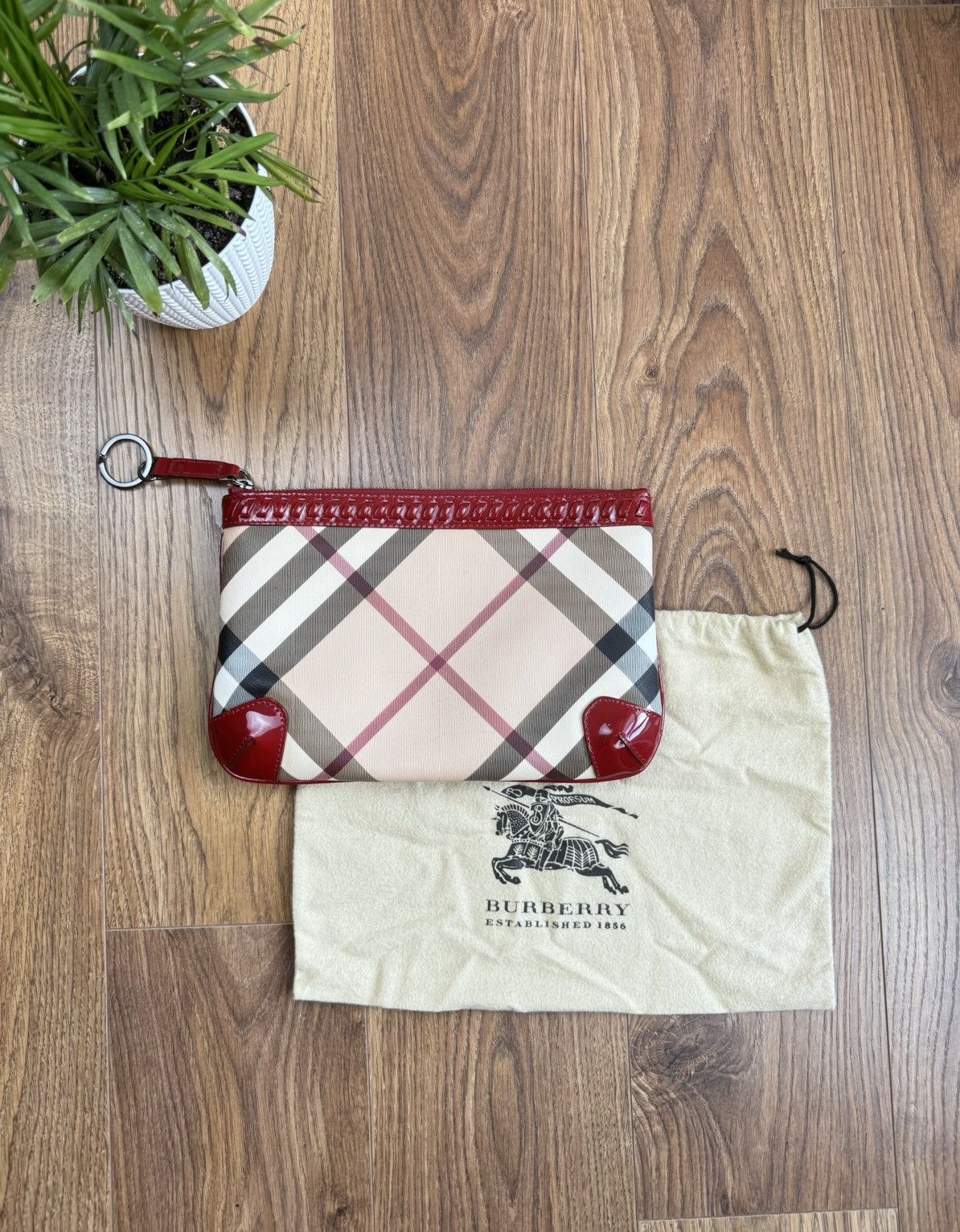 Burberry Beautiful leather bag Burberry Nova Check original item Size ONE SIZE - 1 Thumbnail