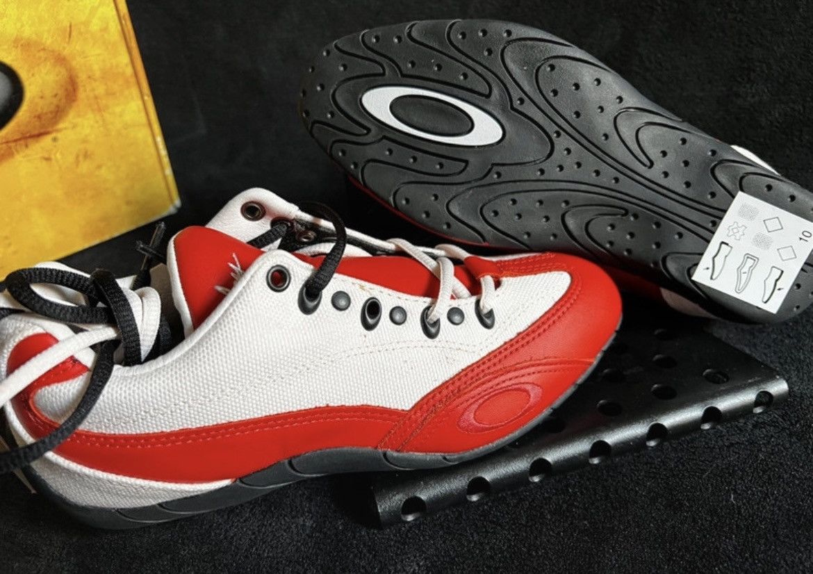 Oakley × Vintage !NEW 2000`s Oakley Thirteen Twenty Race | Grailed