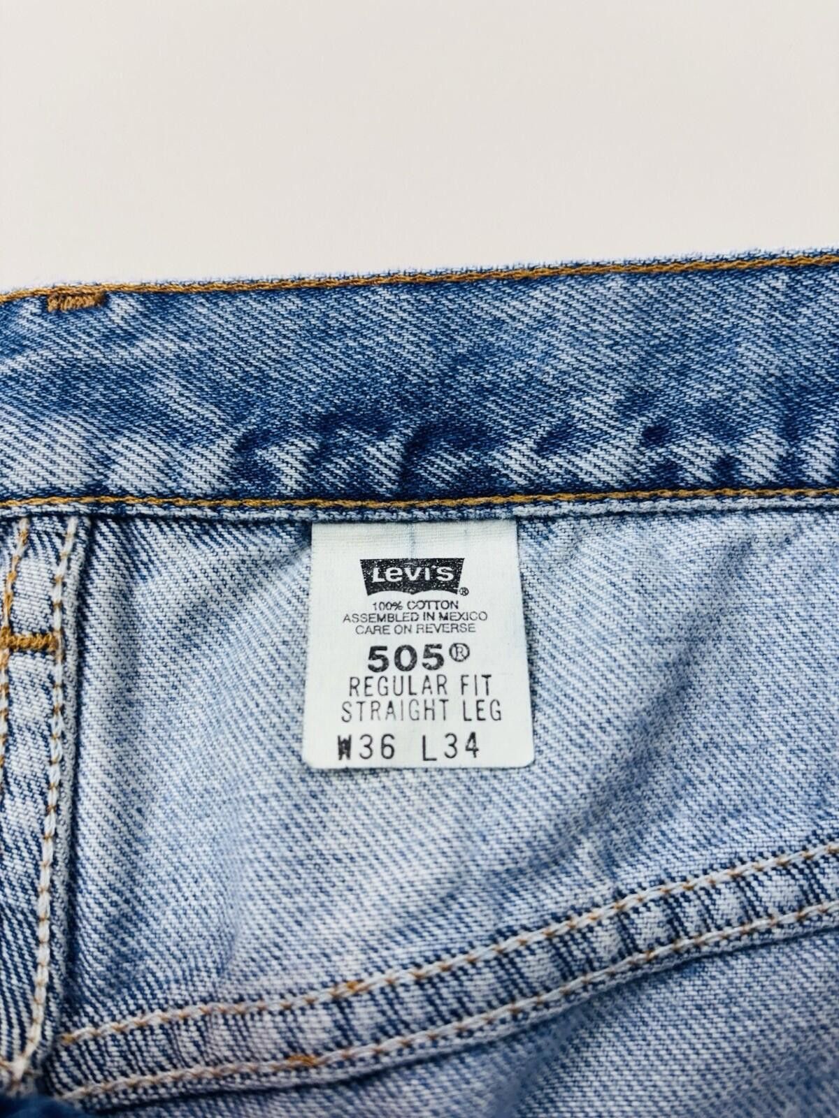 Levi's Vintage Men’s Levi's 550 relaxed fit tapered leg jeans 36x34 Size US 36 / EU 52 - 8 Thumbnail