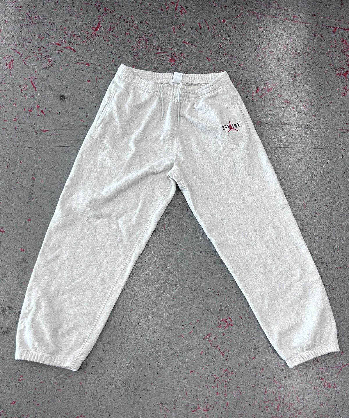 Supreme Supreme Jordan Sweatpant (FW24) Size Large Size US 32 / EU 48 - 1 Thumbnail