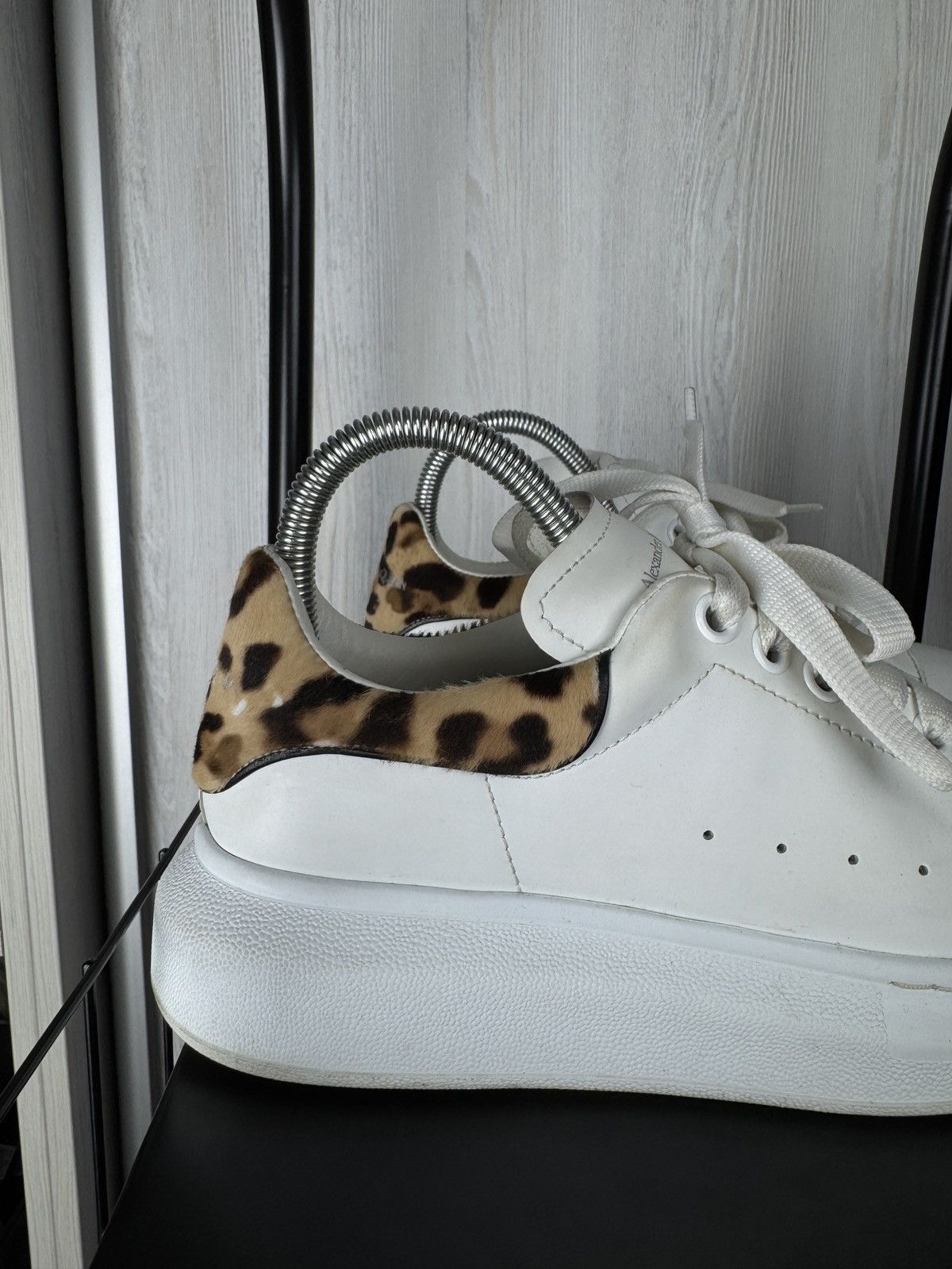 Alexander McQueen Alexander McQueen Oversized Leather Sneakers Leopard Back Size US 8.5 / IT 38.5 - 2 Thumbnail