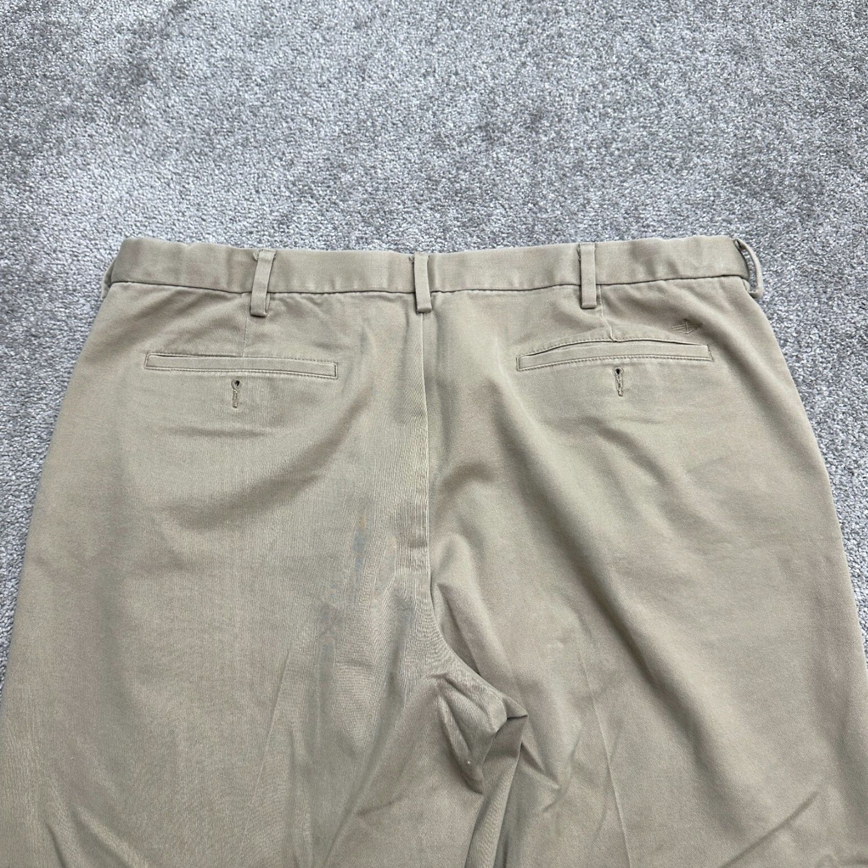 Dockers Dockers Relaxed Fit Khaki Pants Mens 40x32 Brown Straight Leg Flat Front Work Size US 40 / EU 56 - 4 Thumbnail