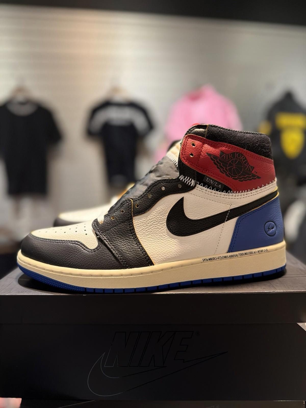 Jordan Brand Air Jordan 1 x Union x Fragment Black and Varsity Red (12.5) Size US 12.5 / EU 45-46 - 4 Thumbnail