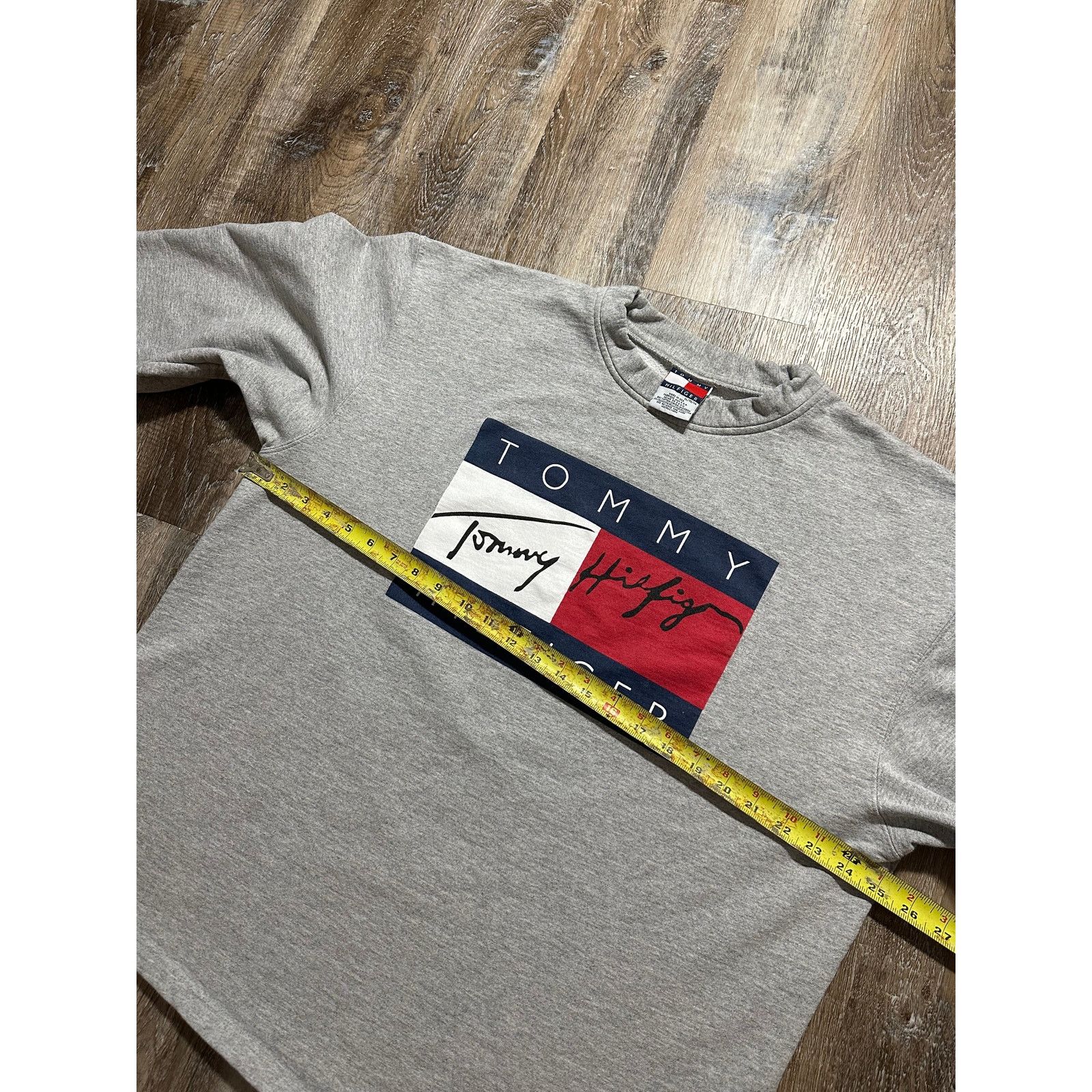 Tommy Hilfiger × Vintage Vintage Tommy Hilfiger Flag Logo Sweatshirt XL Heather Gray Size US XL / EU 56 / 4 - 6 Thumbnail