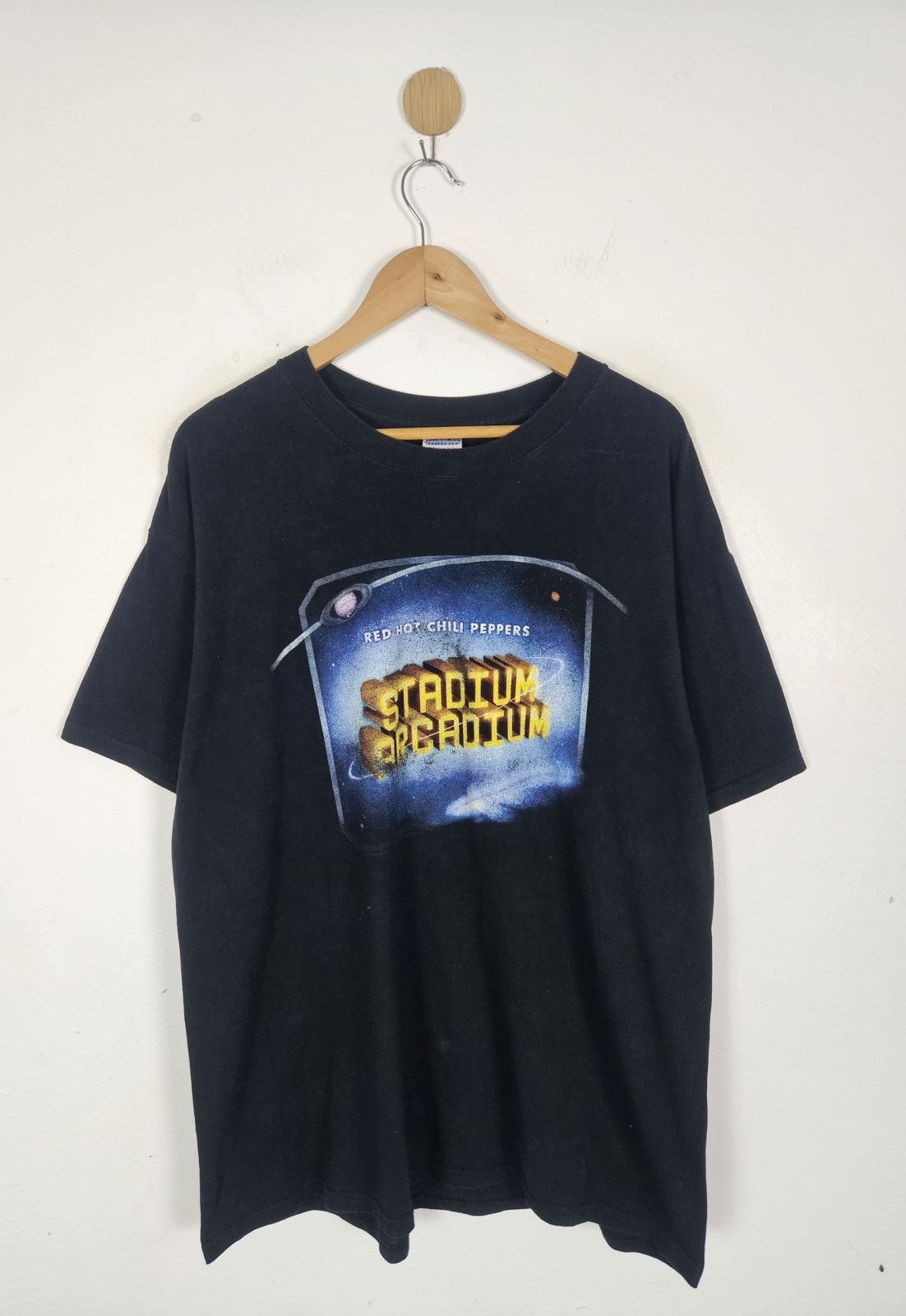 Band Tees Vintage Red Hot Chili Peppers Stadium Arcadium 2006 tour tee Size US XL / EU 56 / 4 - 1 Thumbnail