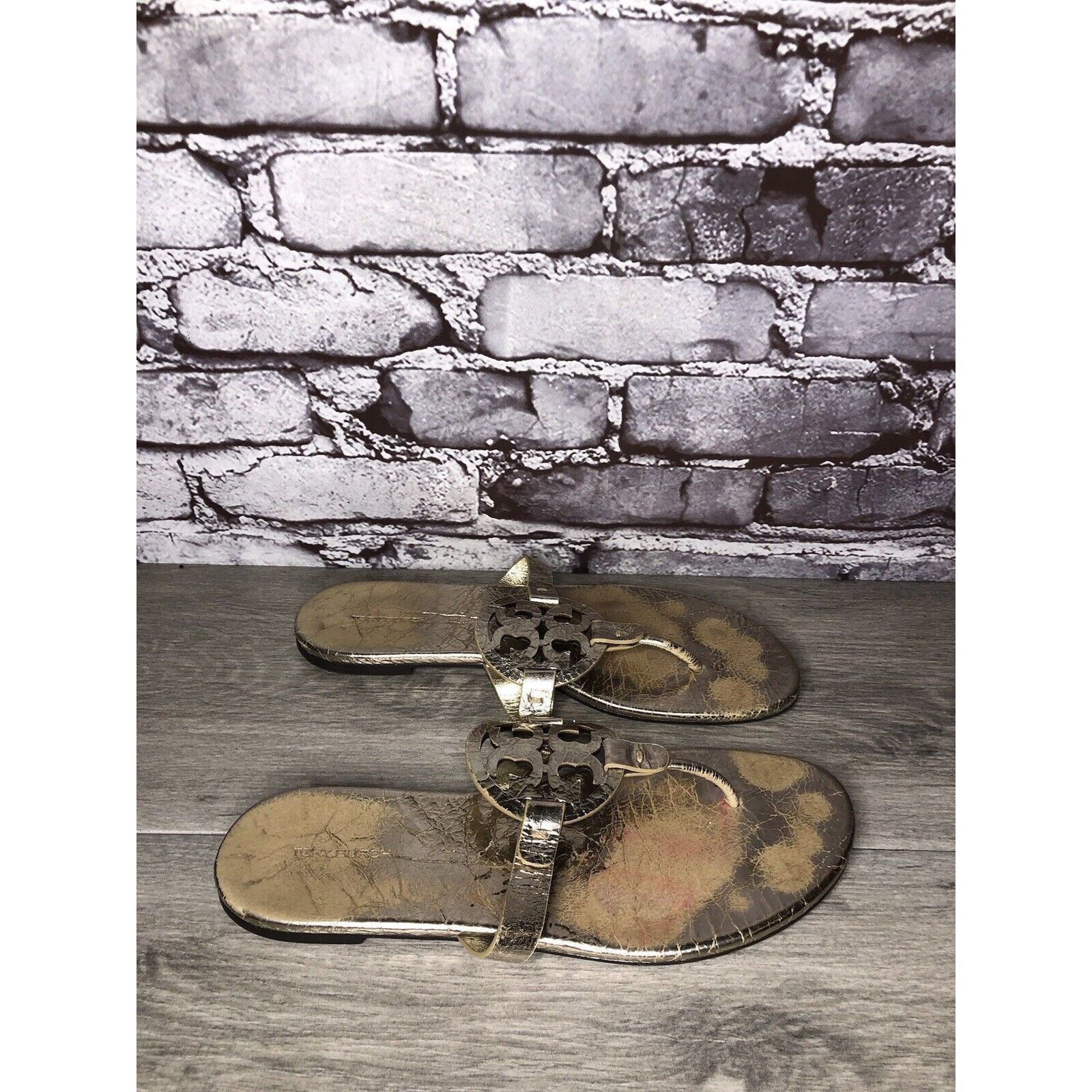Tory Burch TORY BURCH Silver Leather Badge Logo Thong Flats Sandals Wom Size US 10 / IT 40 - 3 Thumbnail