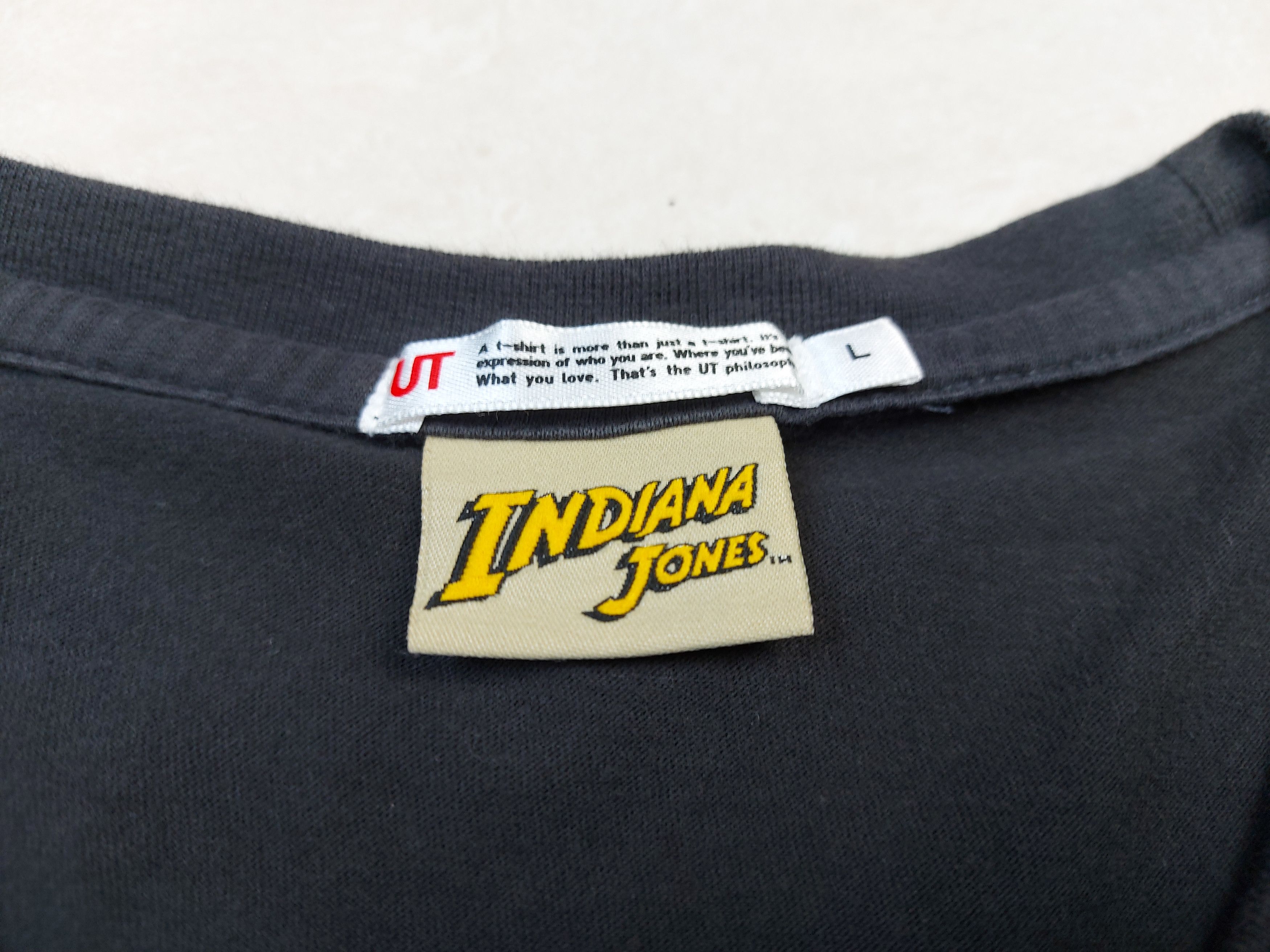 Uniqlo × Vintage Vintage INDIANA JONES X Uniqlo Lucas Film Movie TEE Size US L / EU 52-54 / 3 - 7 Thumbnail