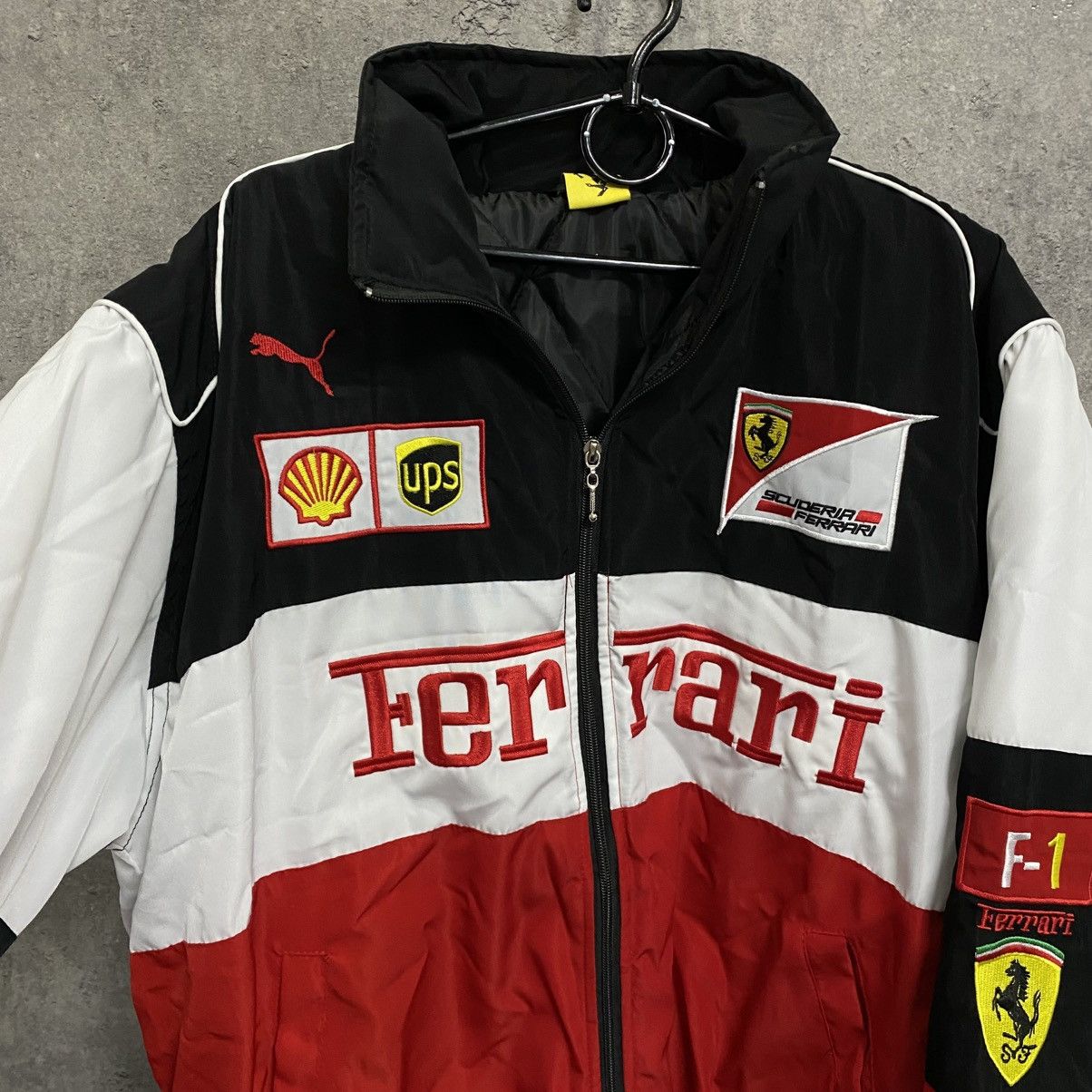 Ferrari × Puma Vintage Ferrari Motorcycle Racing Jacket Big Logo F1 Size US L / EU 52-54 / 3 - 7 Thumbnail