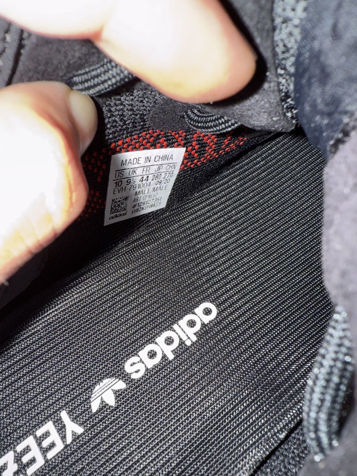 Adidas × Yeezy Yeezy Boost 350 v2 Size US 10 / EU 43 - 10 Thumbnail