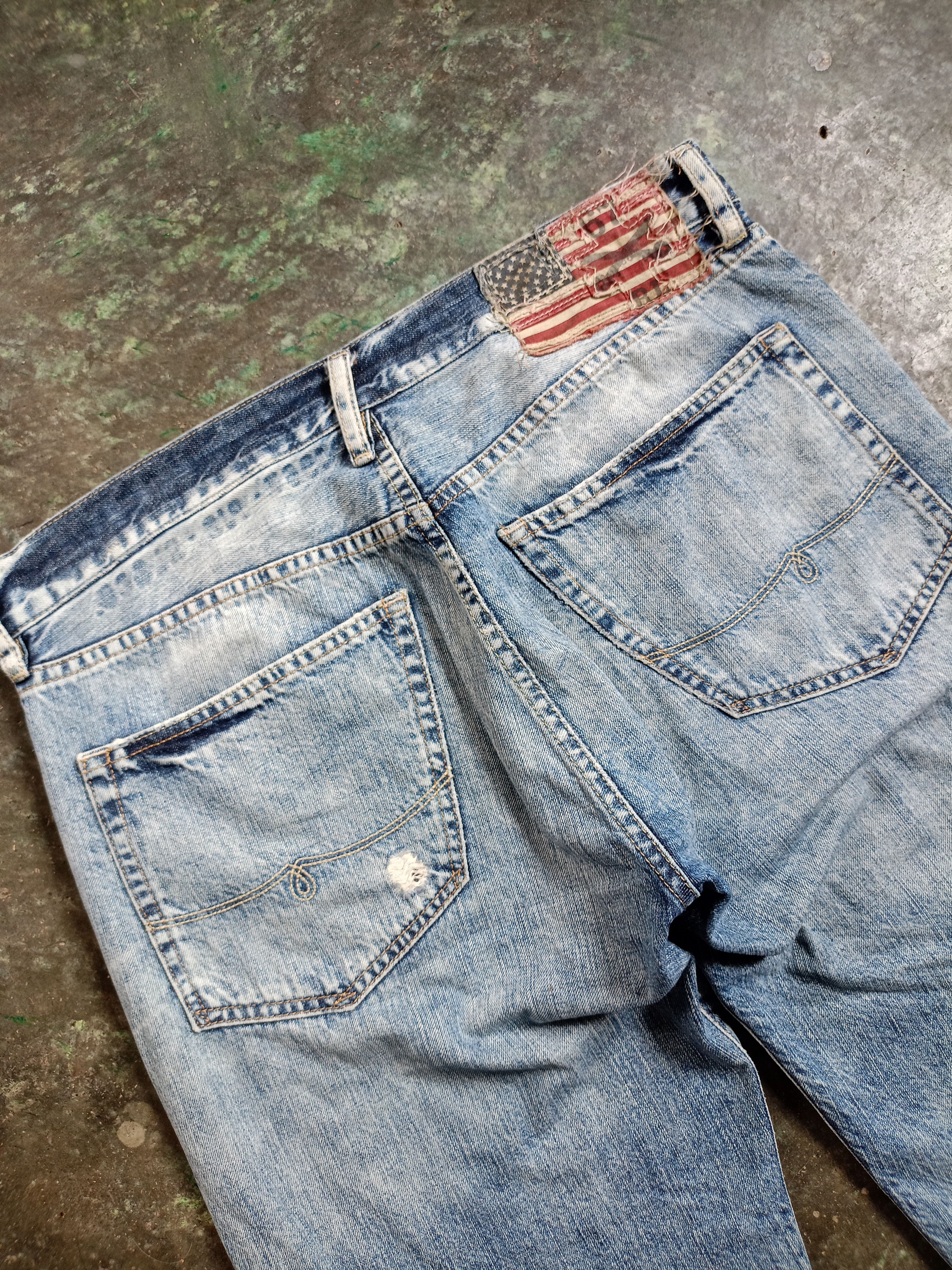 Ralph Lauren Ralph Lauren Distressed Denim Shorts Pants Size US 33 - 8 Thumbnail
