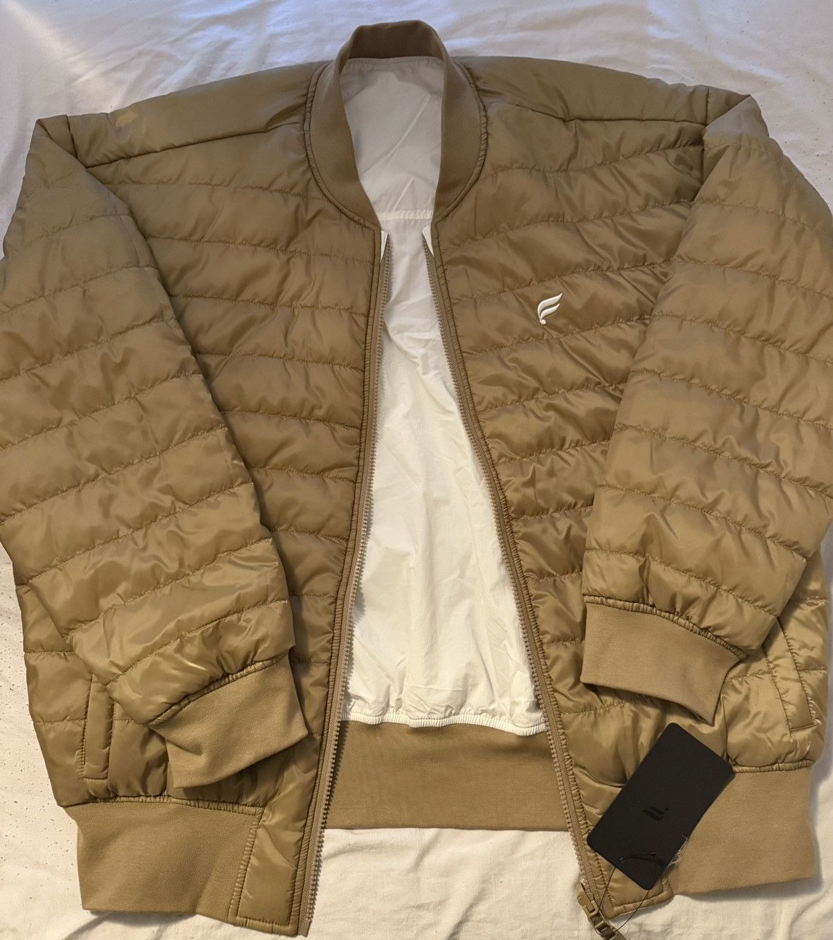 Reversible puffer jacket