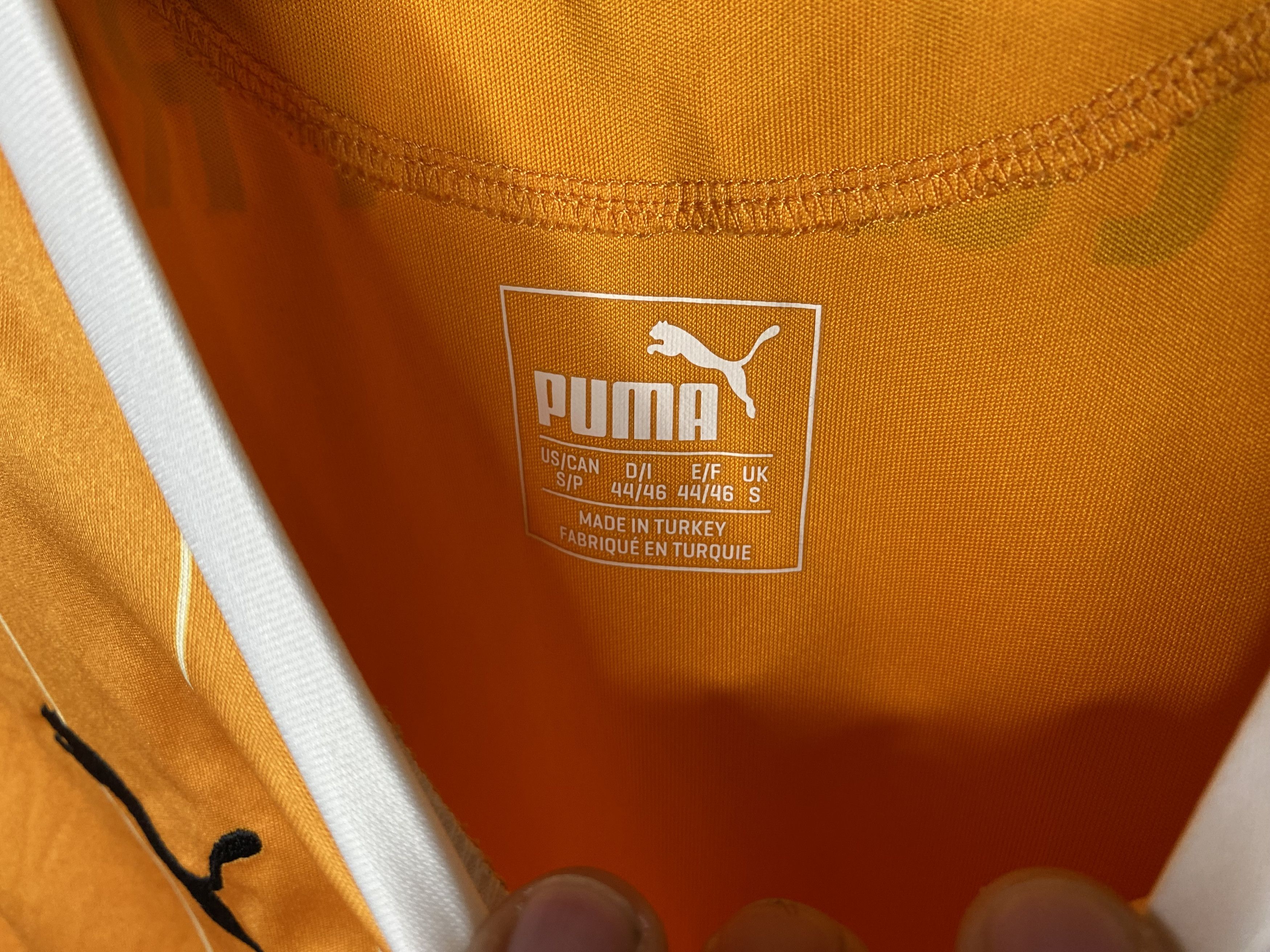 Puma GRASSHOPPERS 2016 2017 AWAY FOOTBALL SHIRT SOCCER JERSEY Size US S / EU 44-46 / 1 - 8 Thumbnail