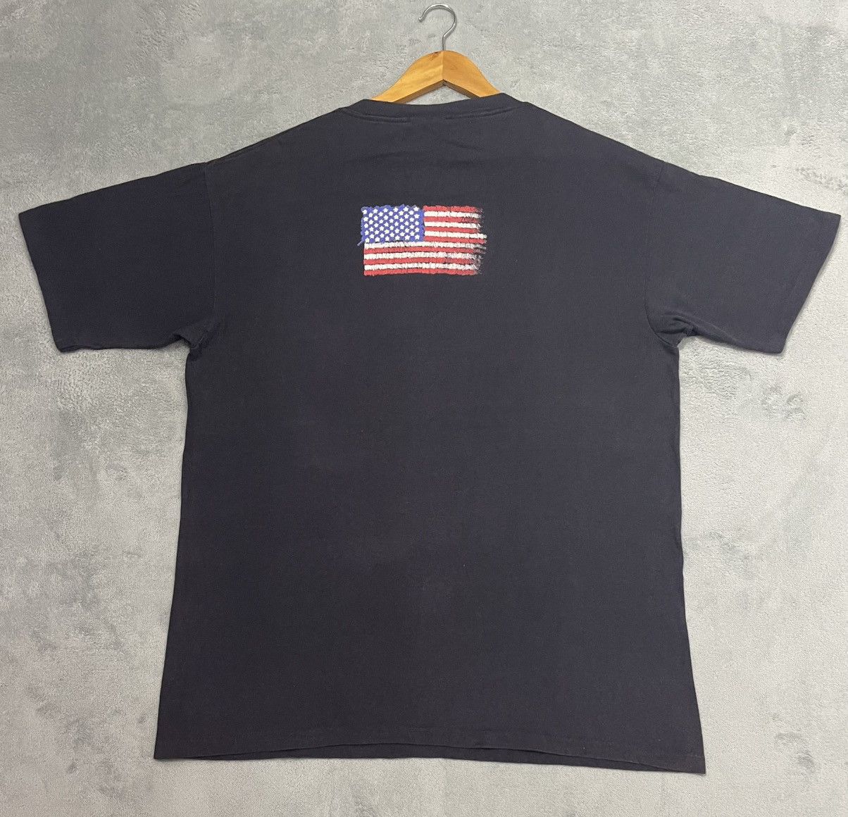 Vintage Big Logo America Flag Tshirt